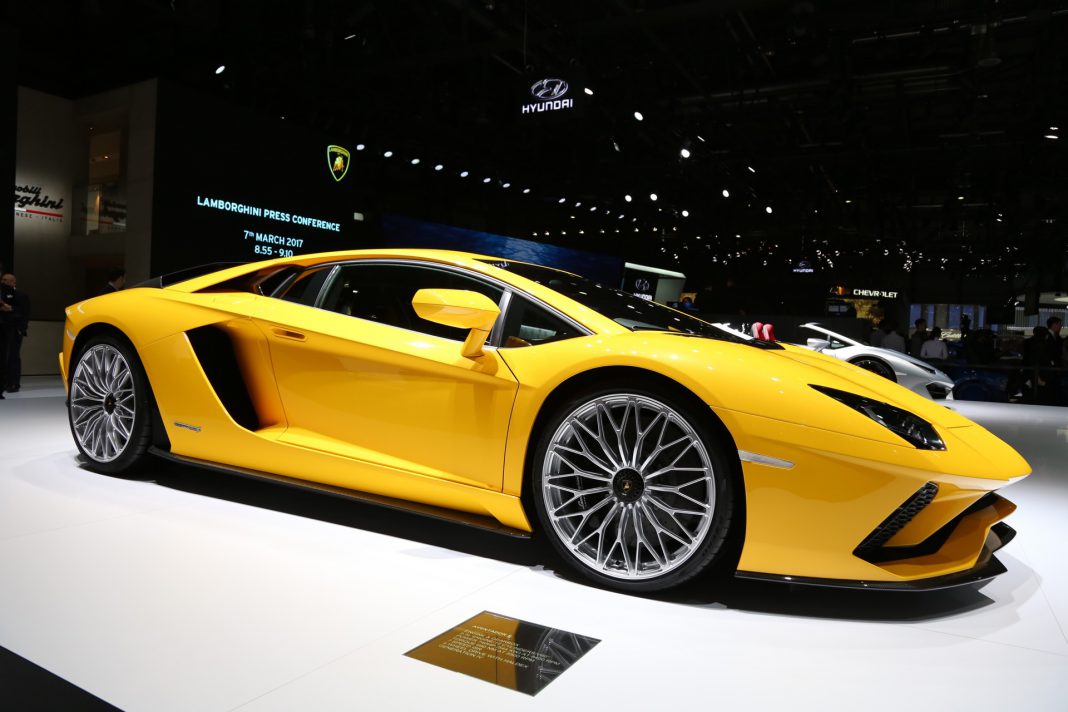 Geneva 2017: Lamborghini Aventador S  GTspirit