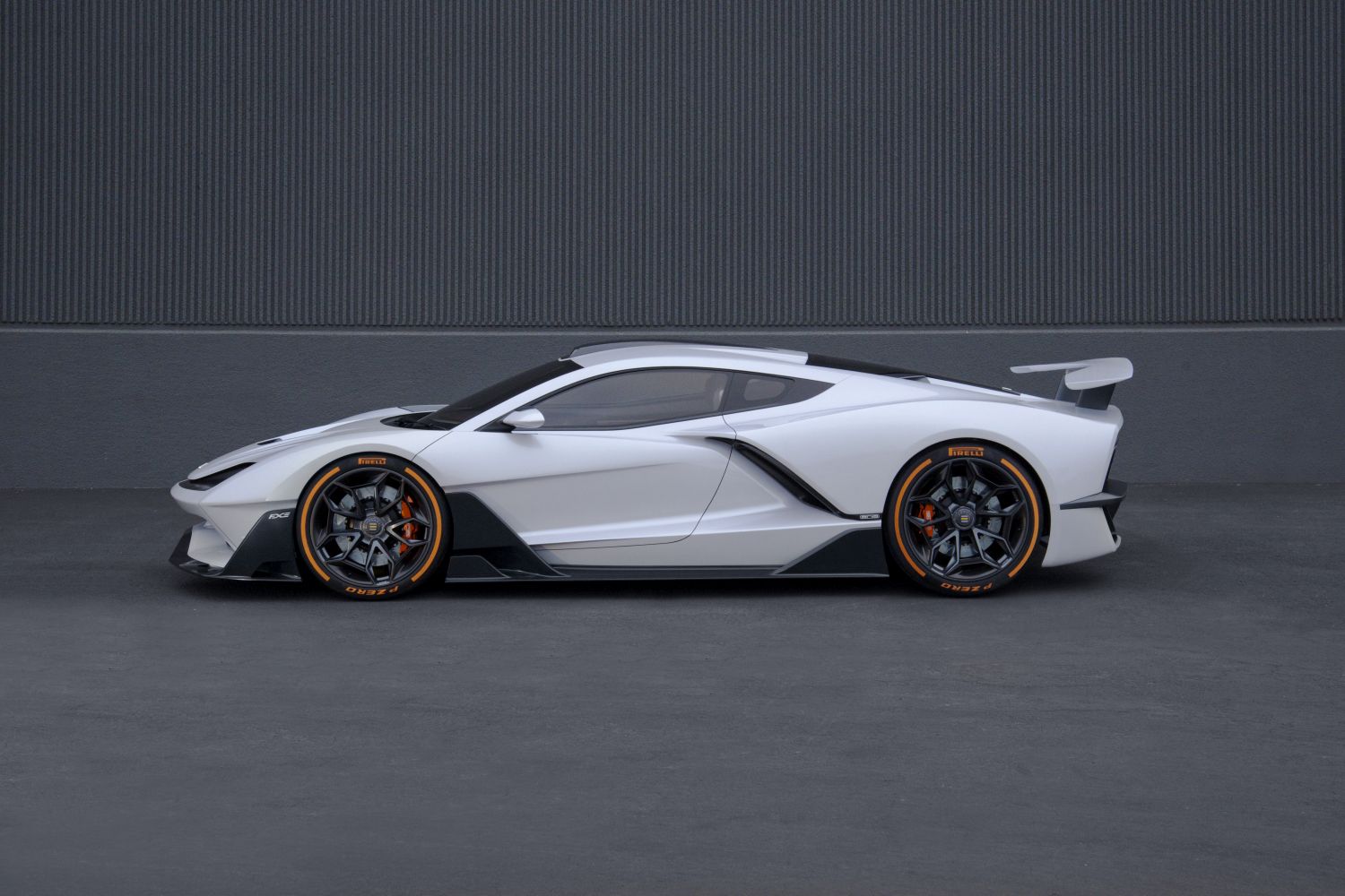 Official: Aria FXE Hybrid Supercar  GTspirit