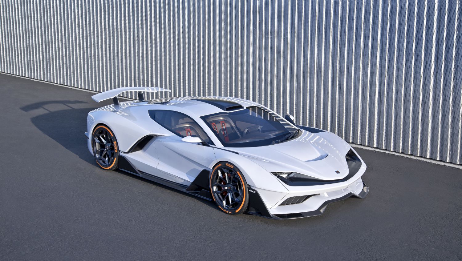 Official: Aria FXE Hybrid Supercar  GTspirit