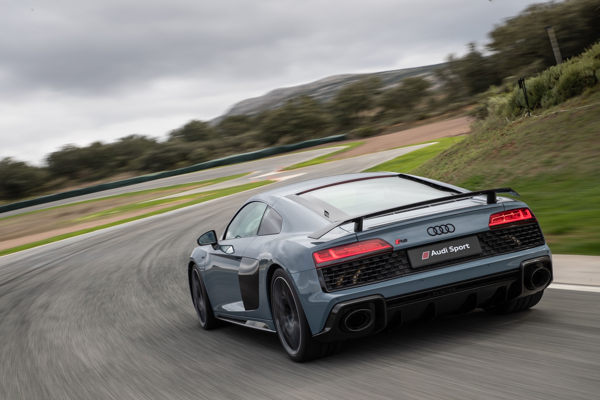 A Sporty Sophisticated Ride: The 2019 Audi R8