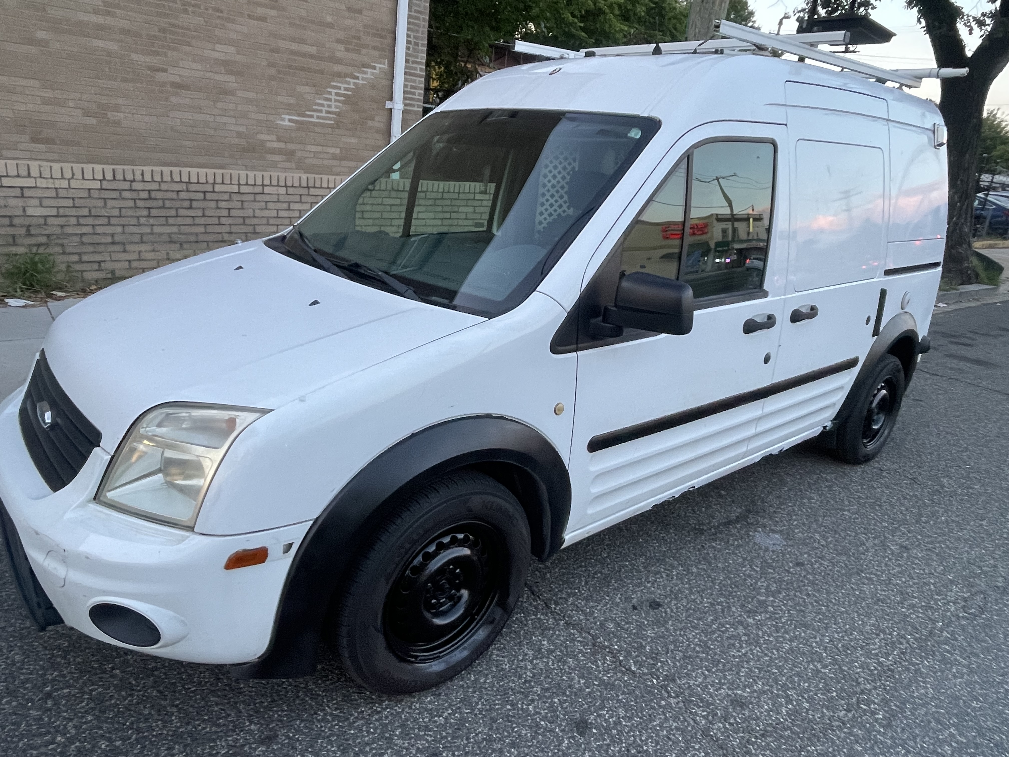 Ford Transit connects