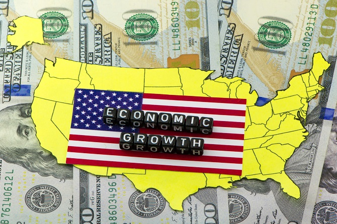 Economic Growth word on US flag and map