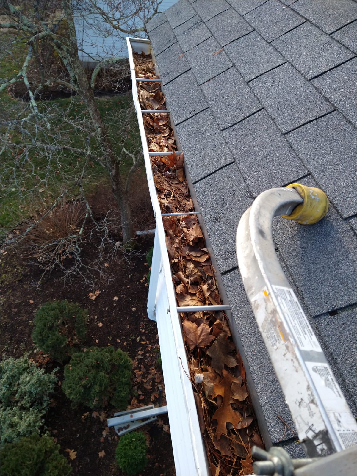 best way to keep gutters clean