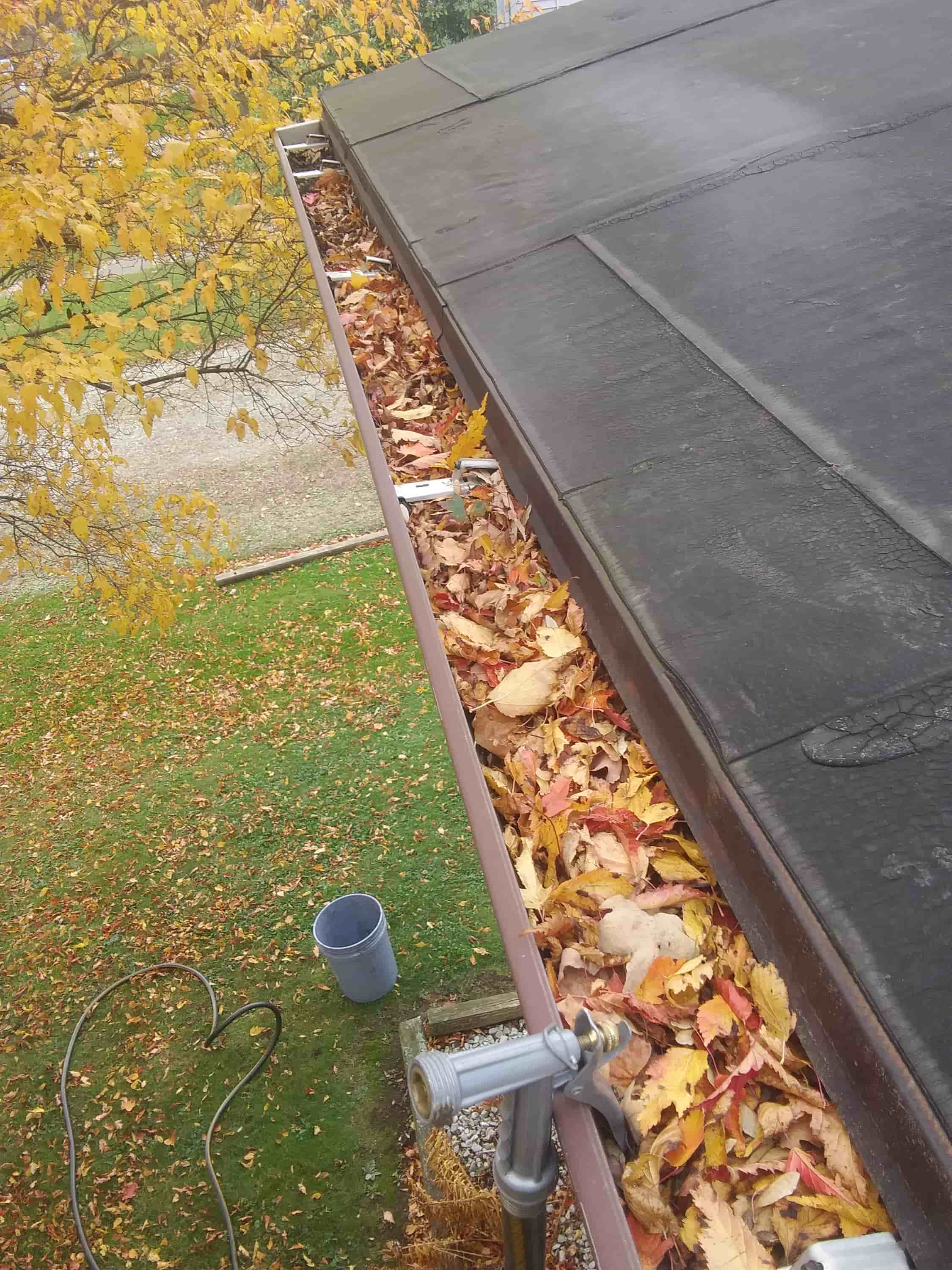 roof repair and gutter cleaning