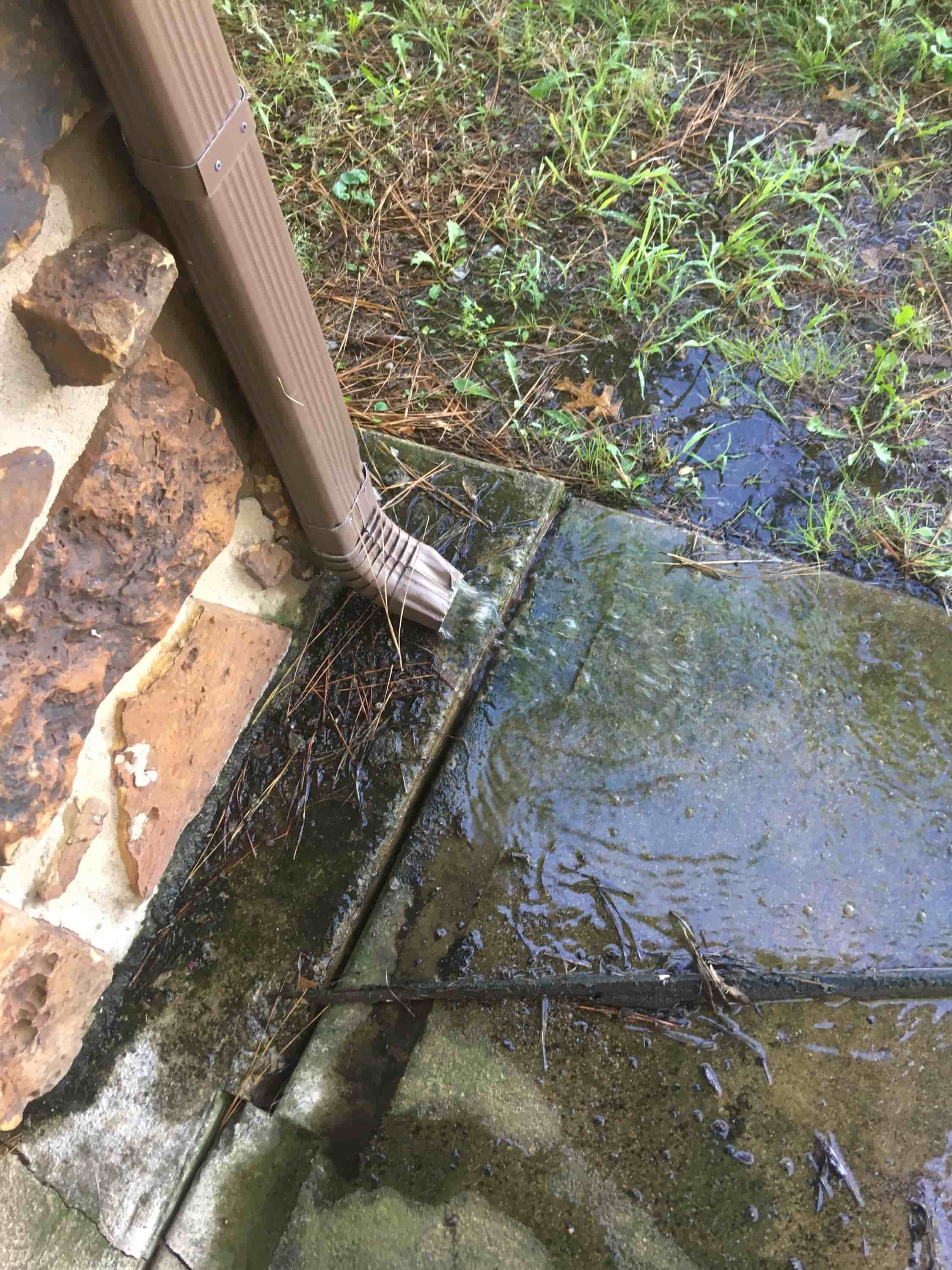 leaf blower to clean gutters