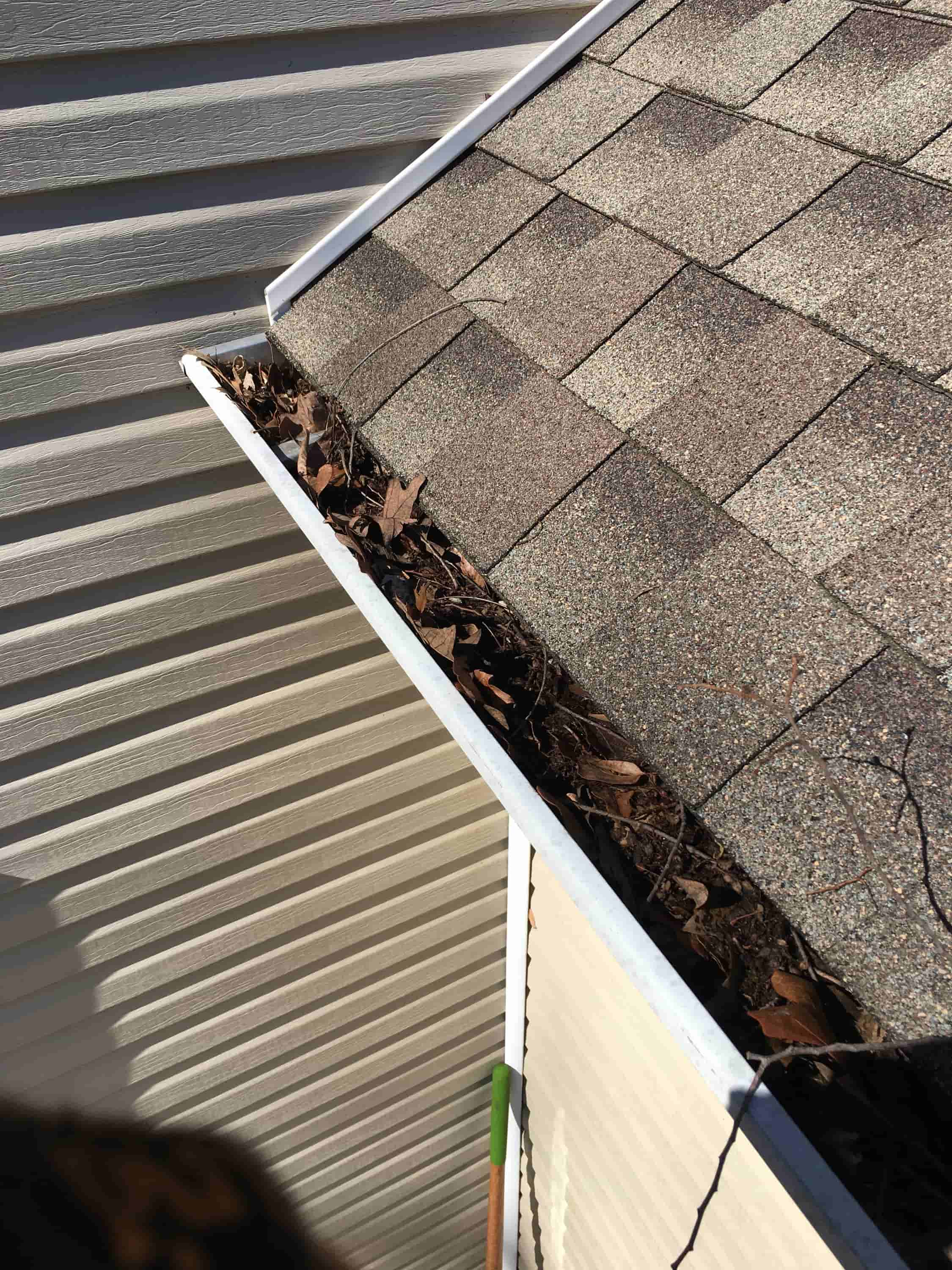 how to clean gutters yourself