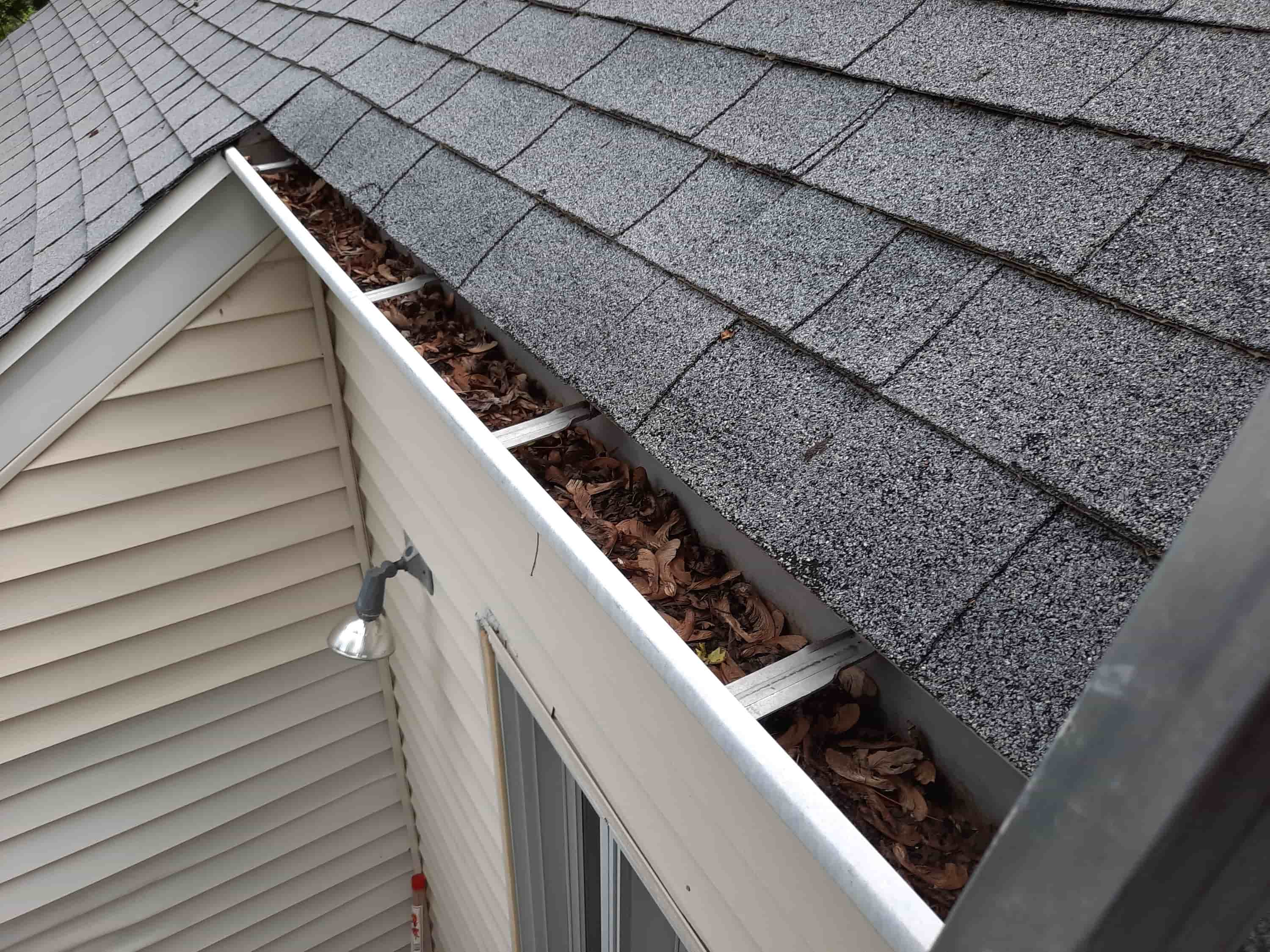 gutter cleaning charge