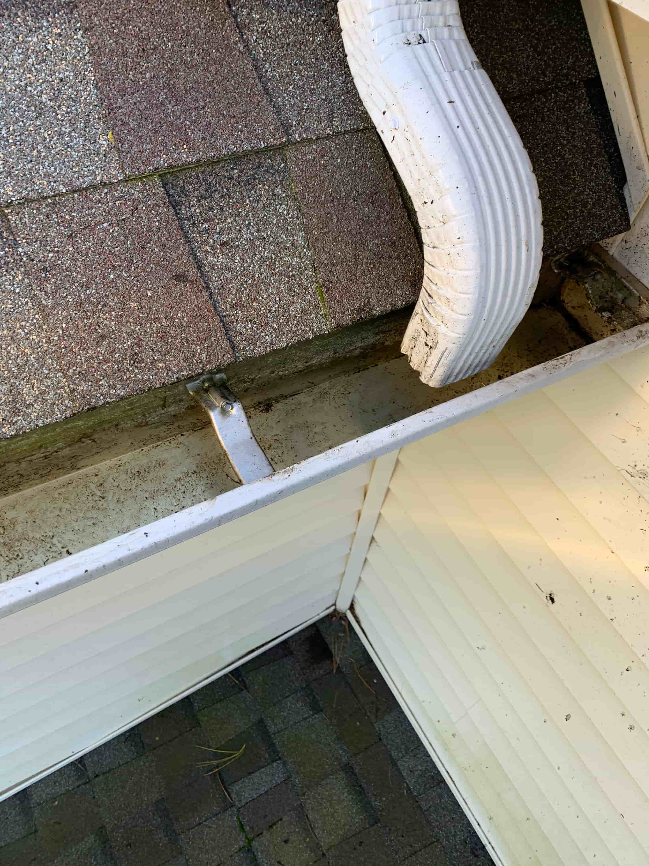 rain gutter cleaner