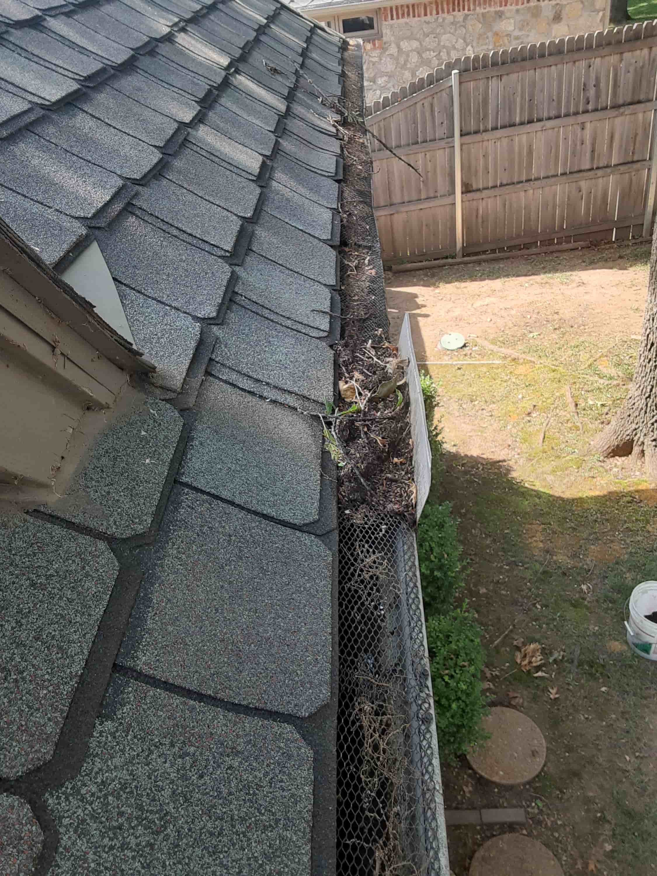 rooftop gutters and window cleaning