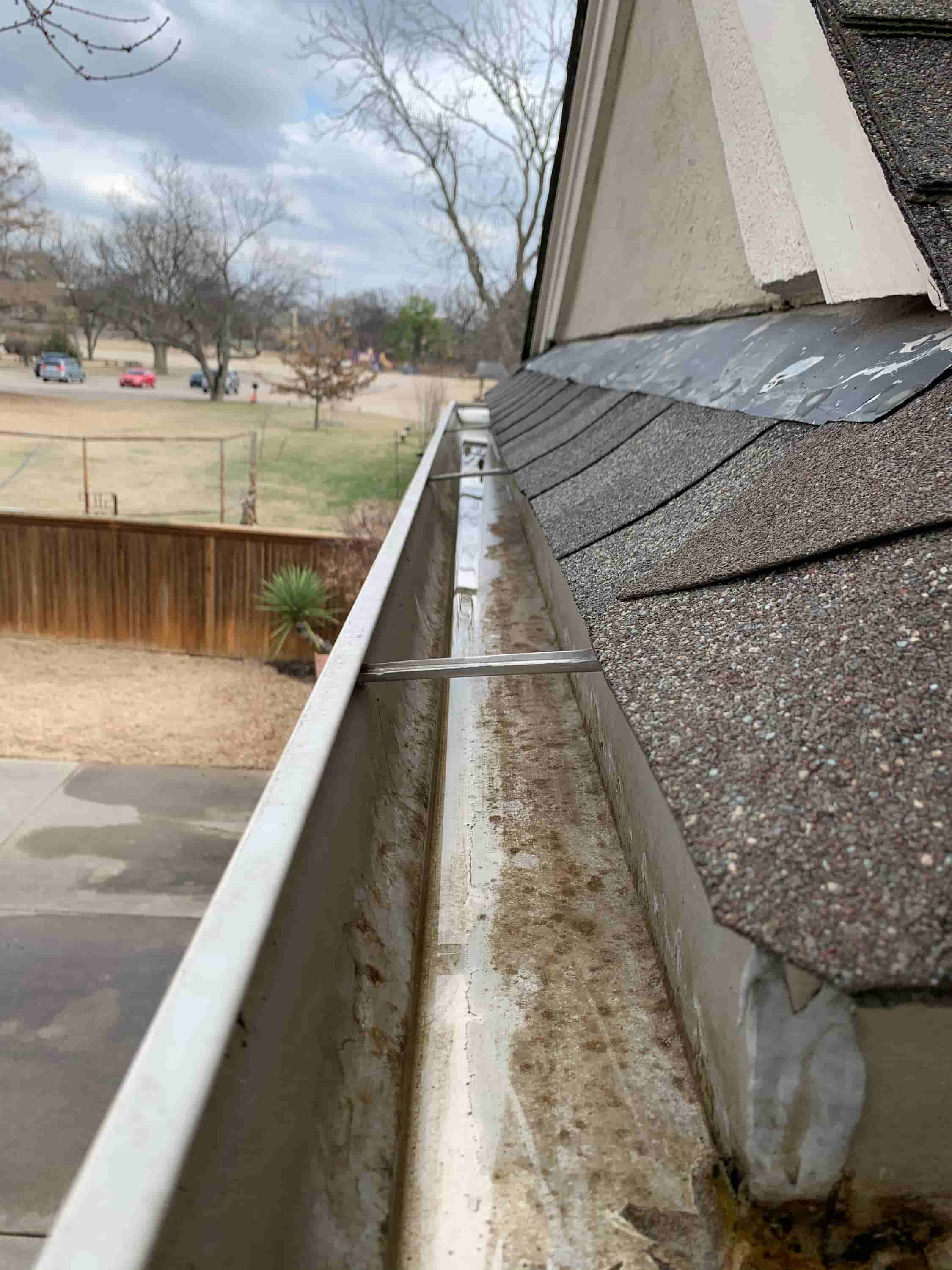 how to remove gutters