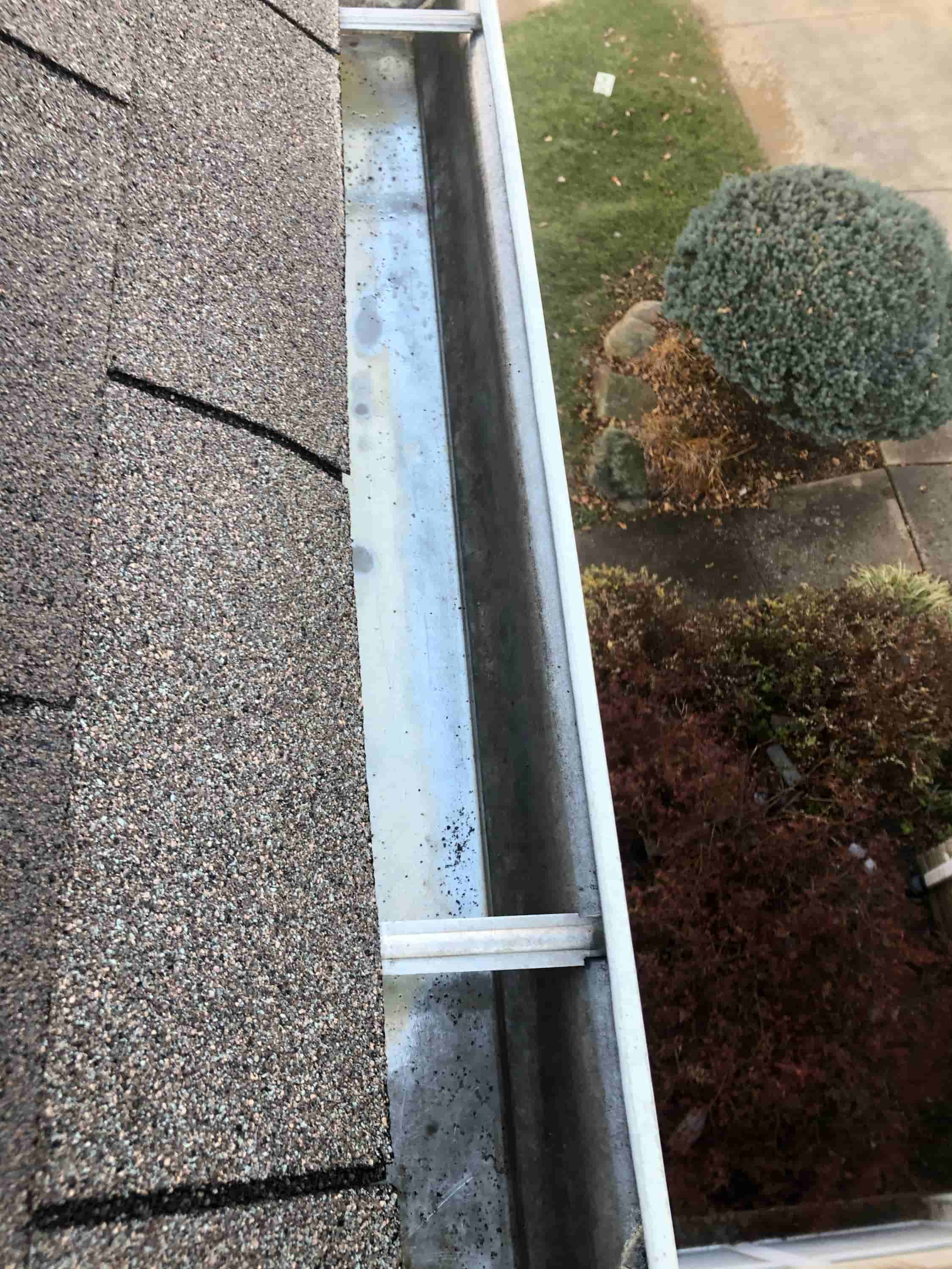 average price of gutter cleaning