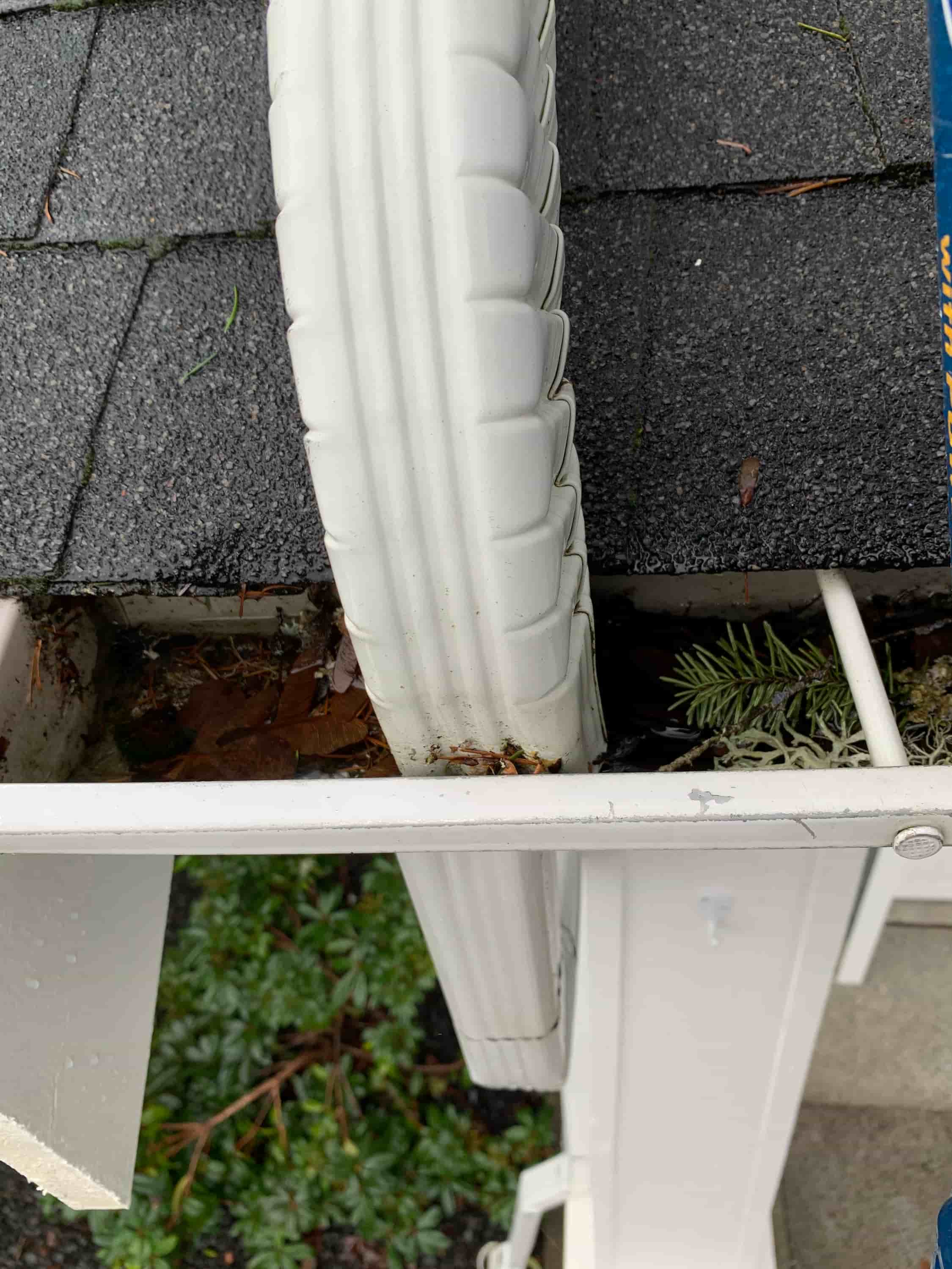 easy way to clean out gutters
