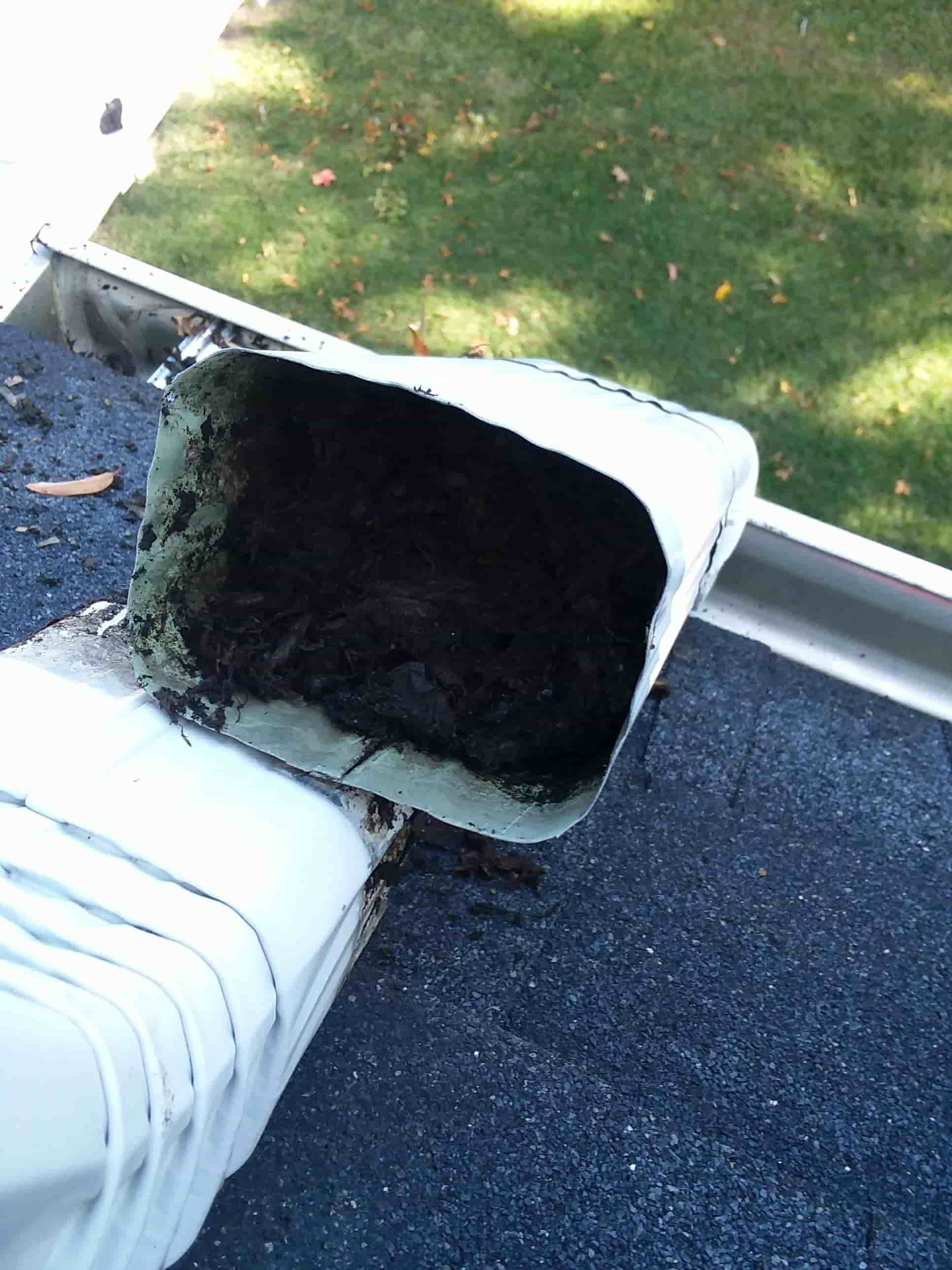 gutter cleaning charge