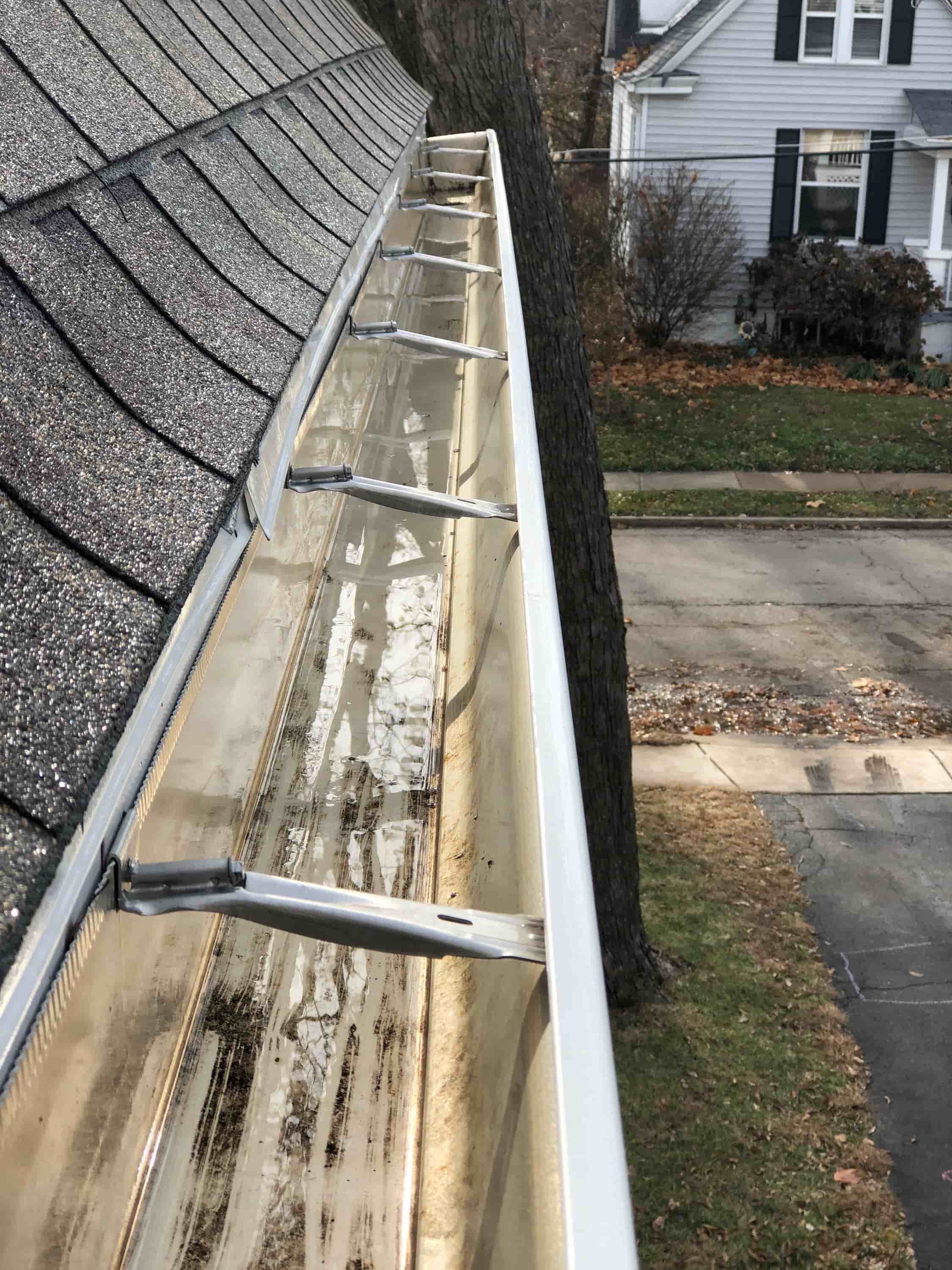 gutter cleaning spray