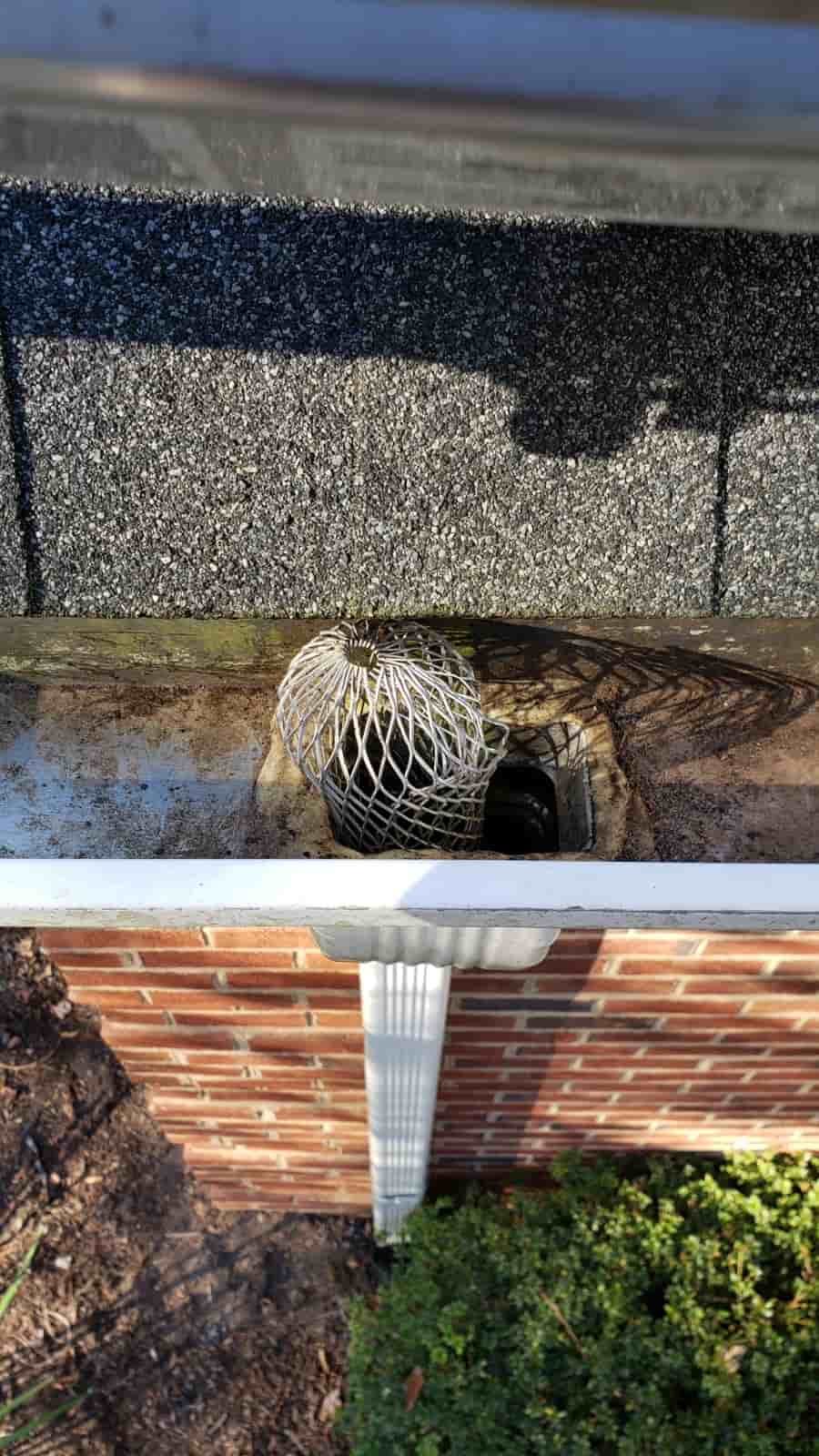 home gutter cleaner