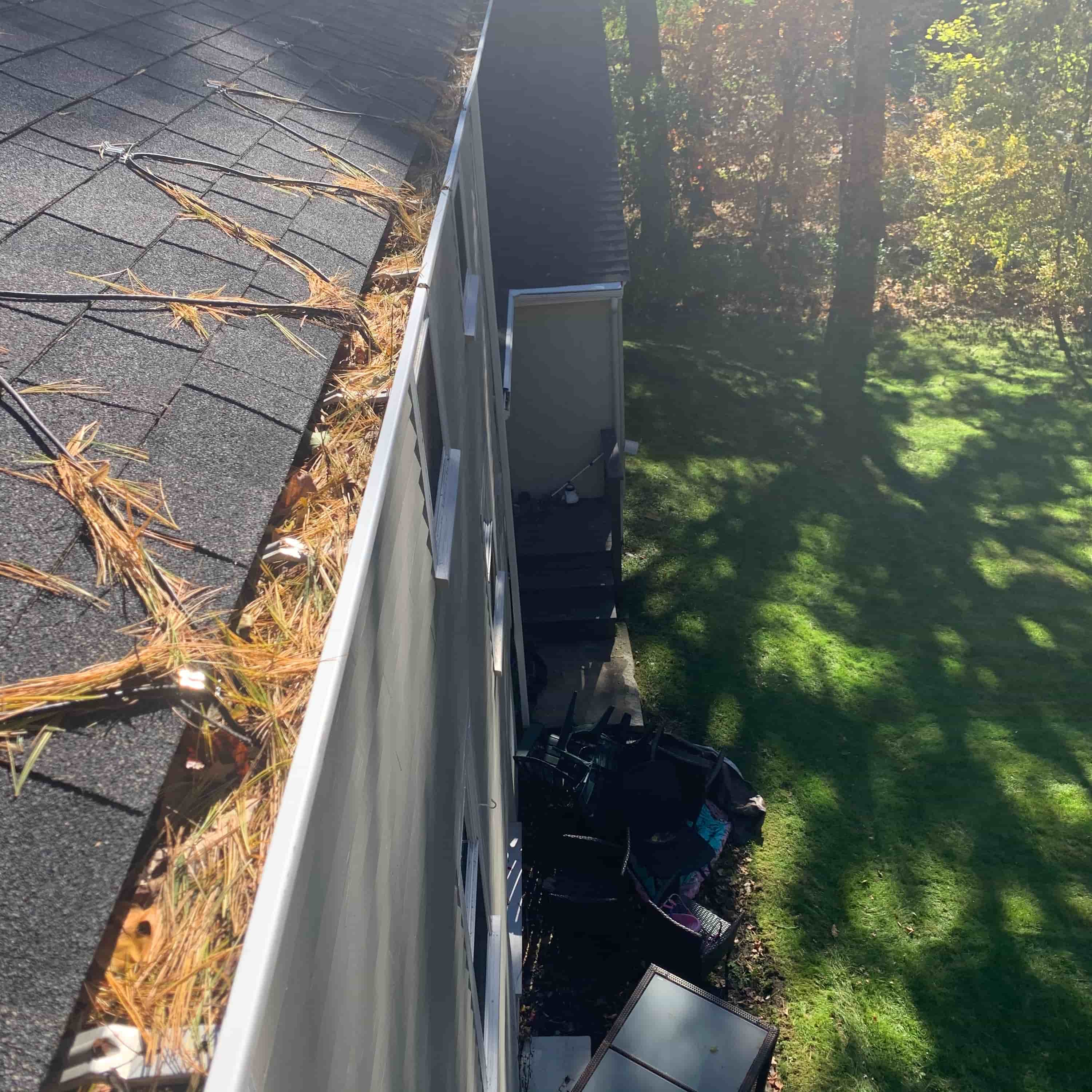 top of the ladder gutter cleaning