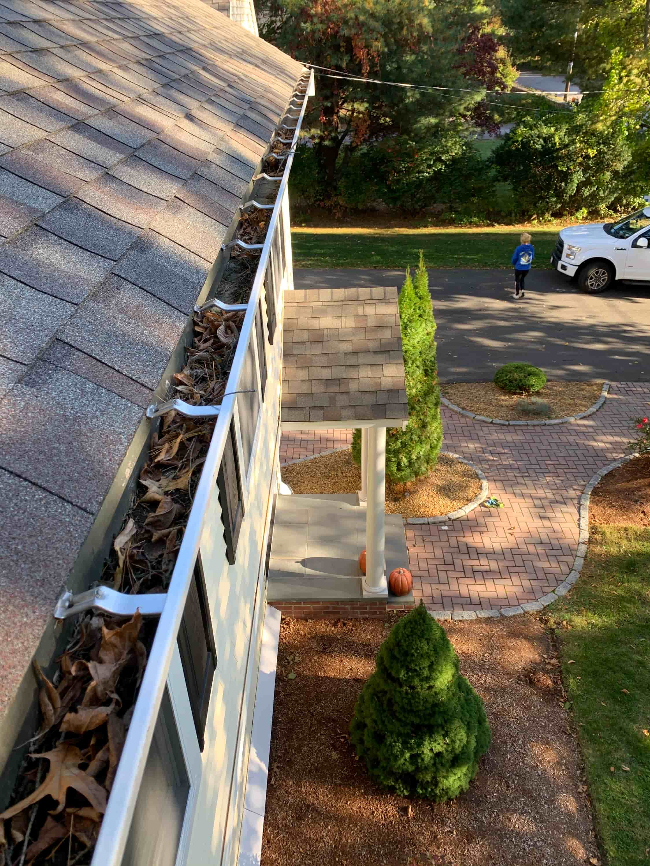 gutter cleaning repair near me