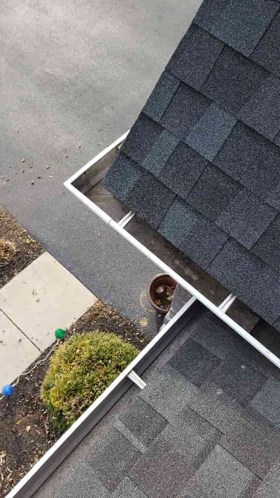 clean gutter without ladder