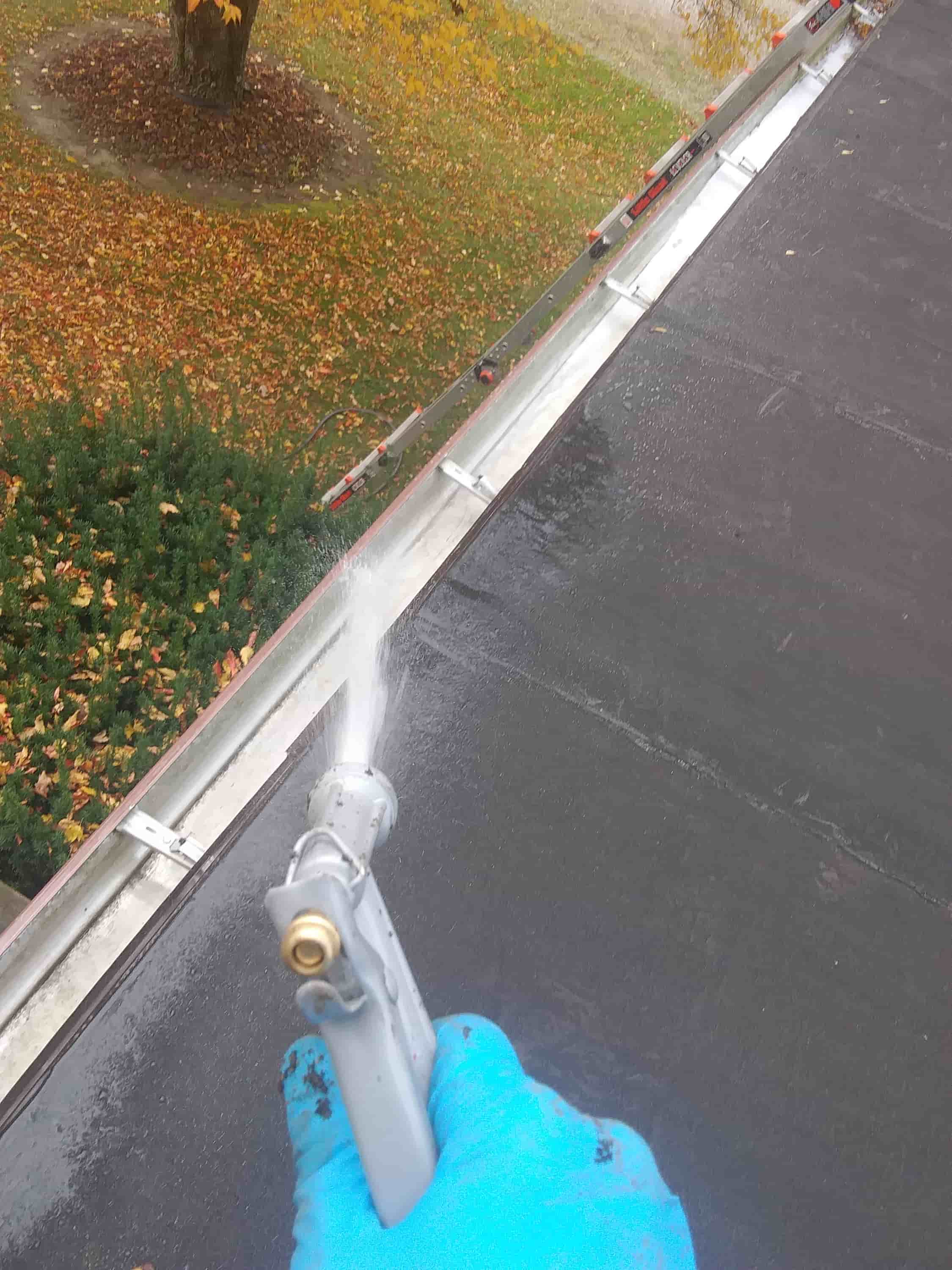 home gutter cleaning