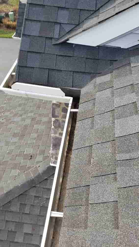 what to charge for gutter cleaning