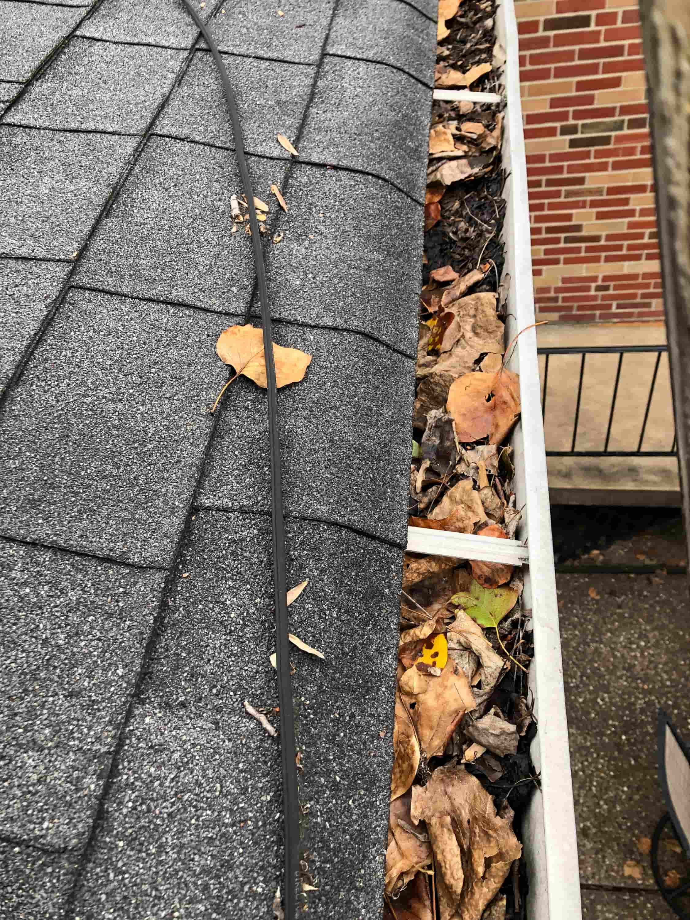 how to clean seamless gutters
