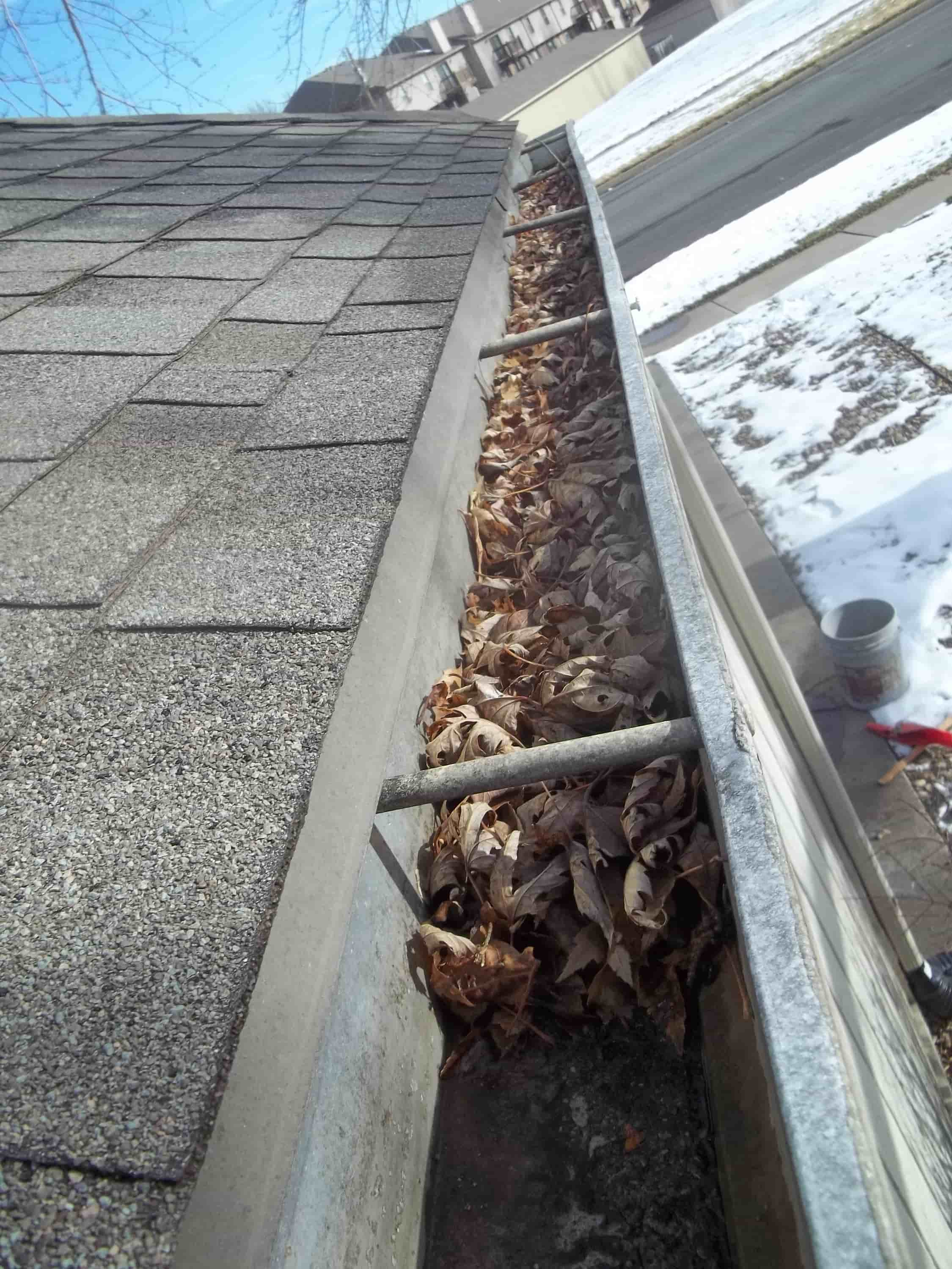 easiest way to clean out gutters