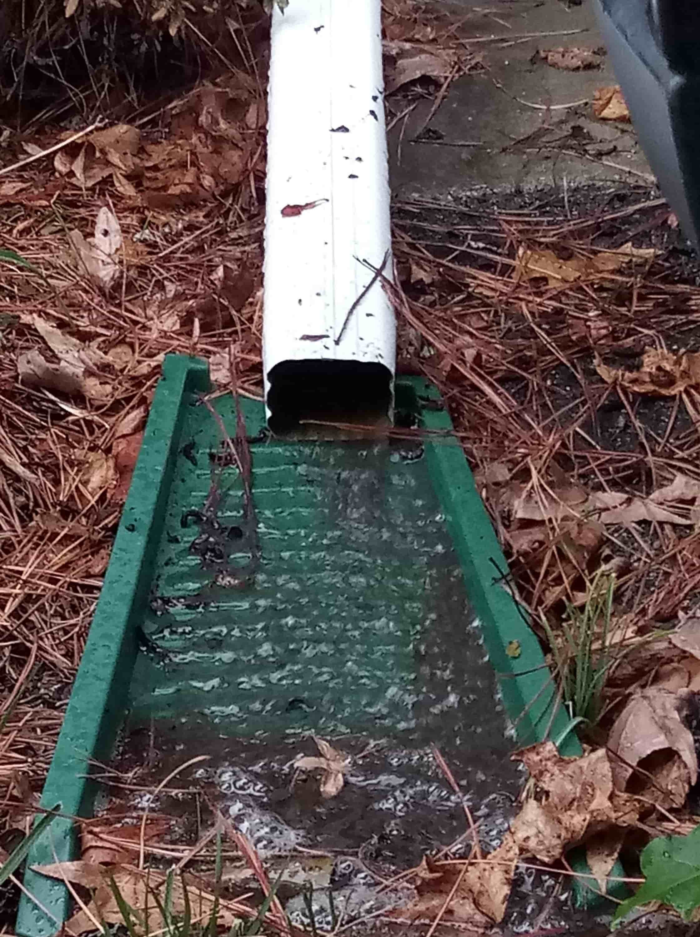 gutter cleaning from roof