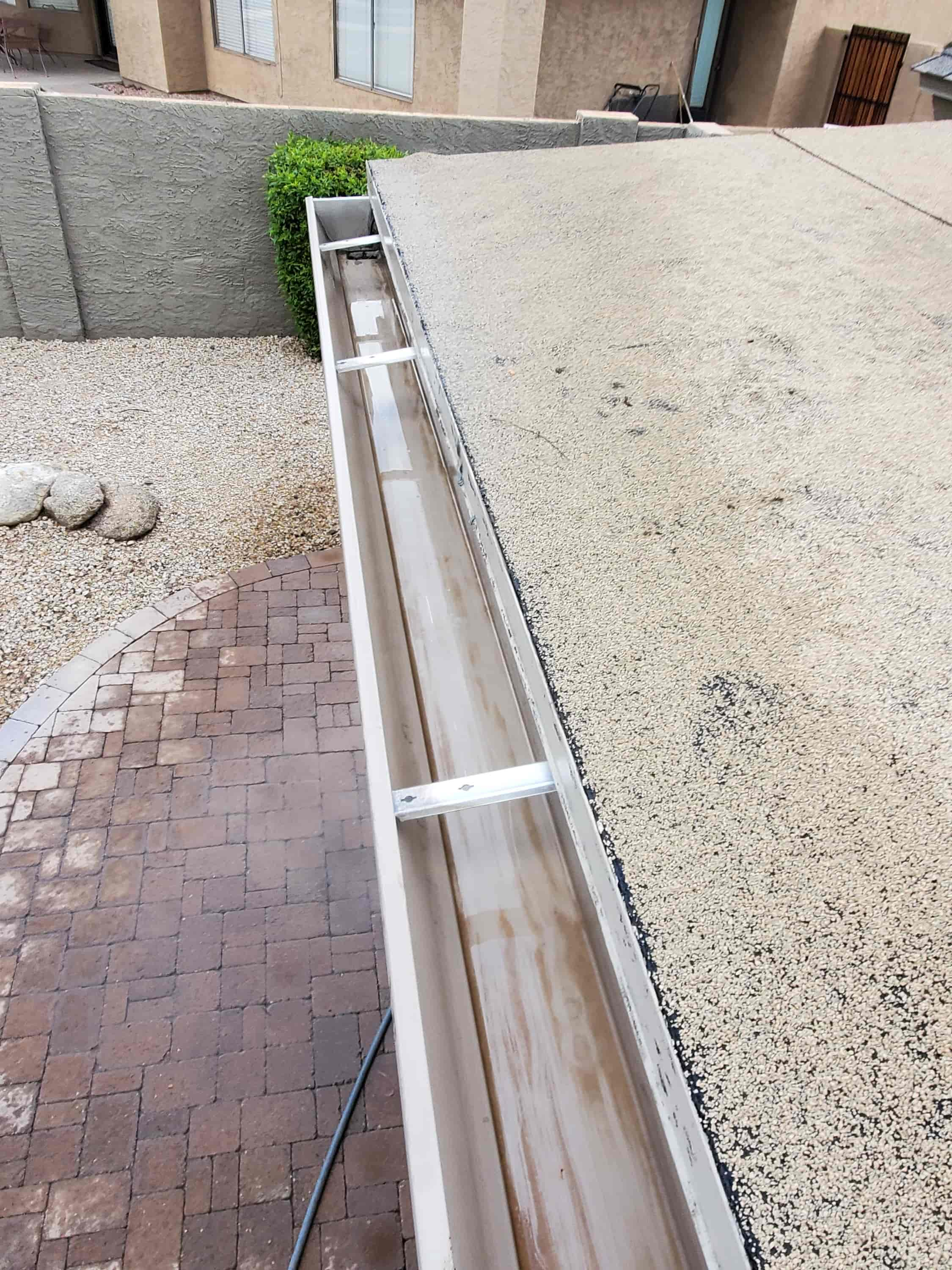 how to clean outside of gutters