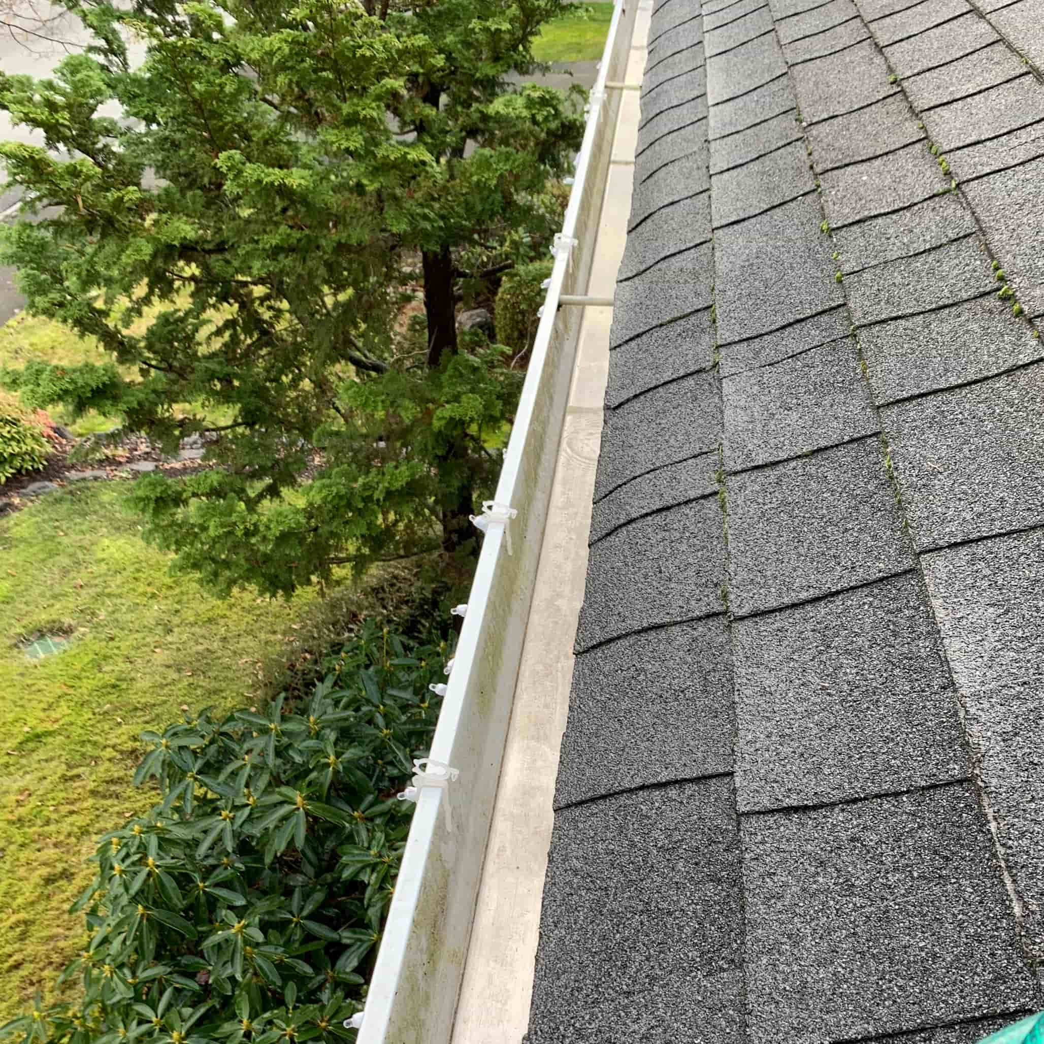 clean gutter without ladder