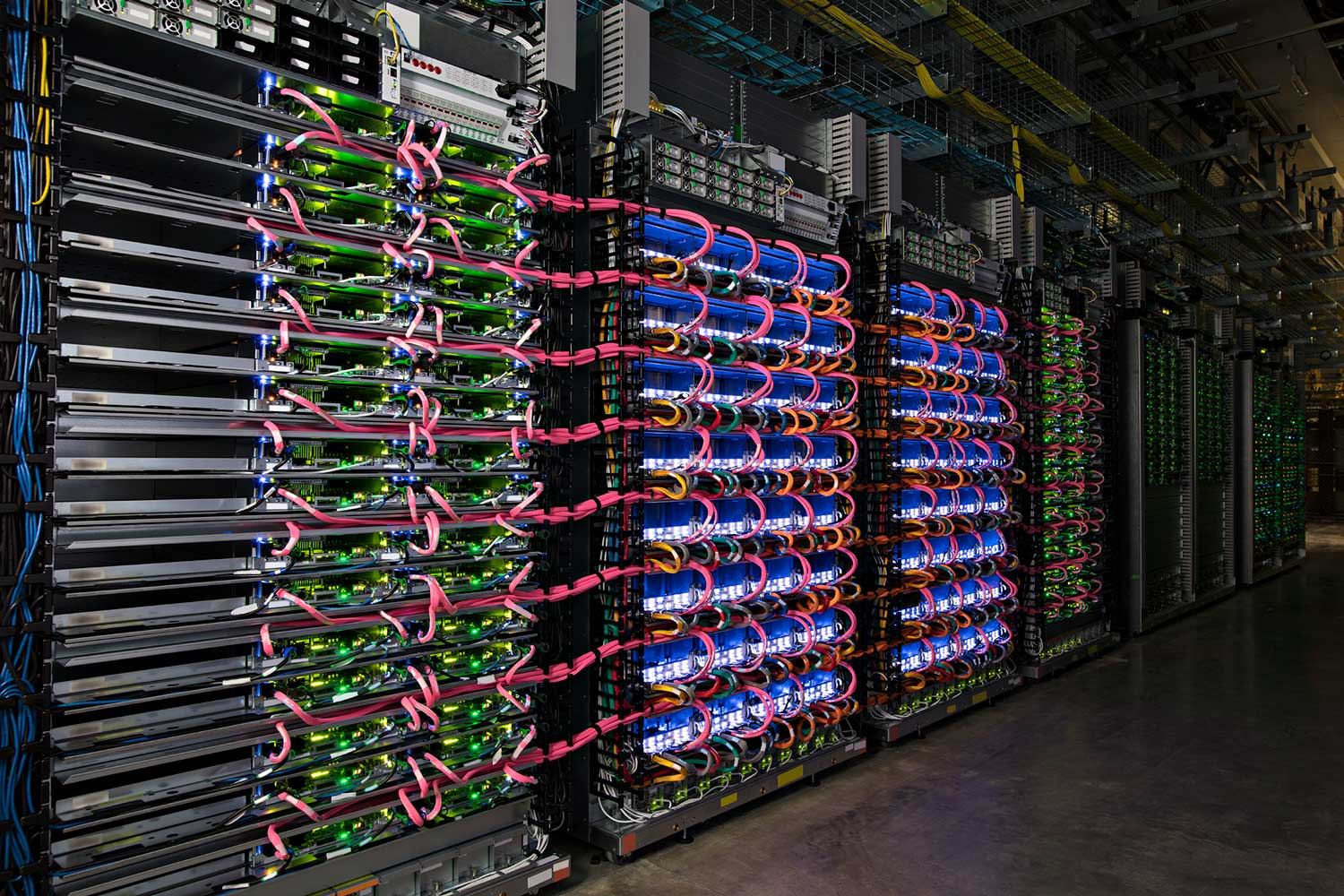 https://storage.googleapis.com/gweb-cloudblog-publish/images/2-TPU-V2-in-Data-Center.max-1500x1500.jpg