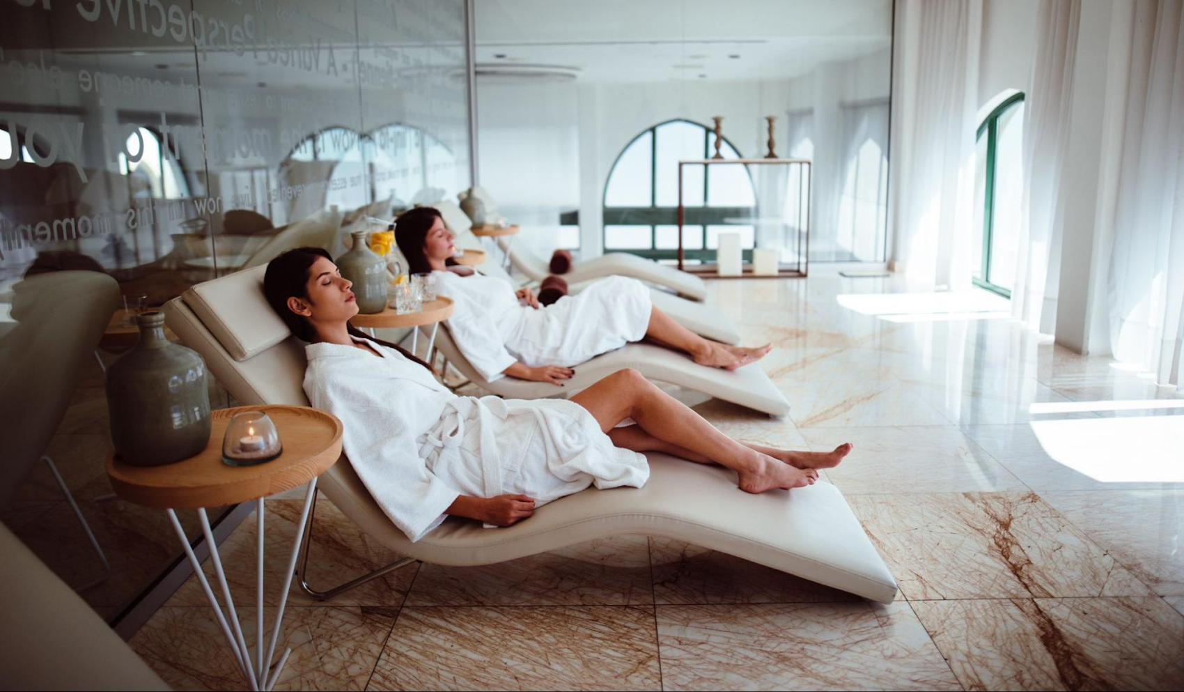 https://storage.googleapis.com/gweb-cloudblog-publish/images/2_hospitality_transform.max-1700x1700.jpg