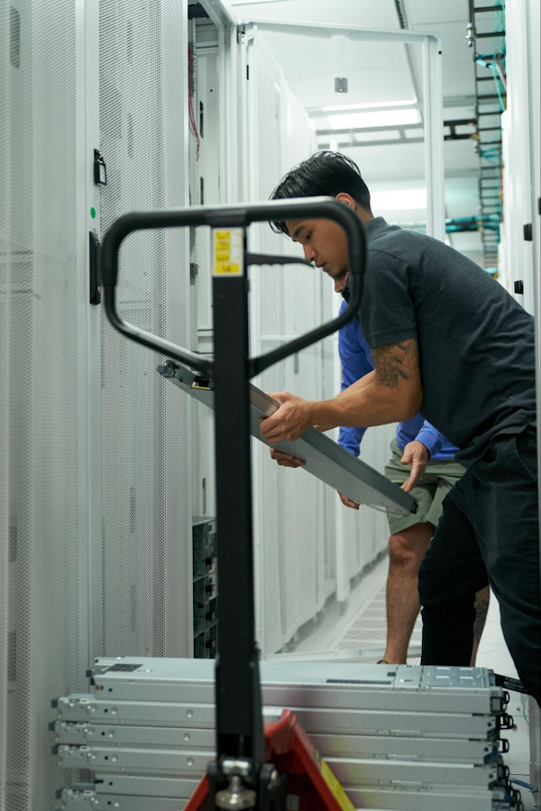 http://storage.googleapis.com/gweb-cloudblog-publish/images/6B_Wayfair_Donation____Transform.max-900x900.jpg