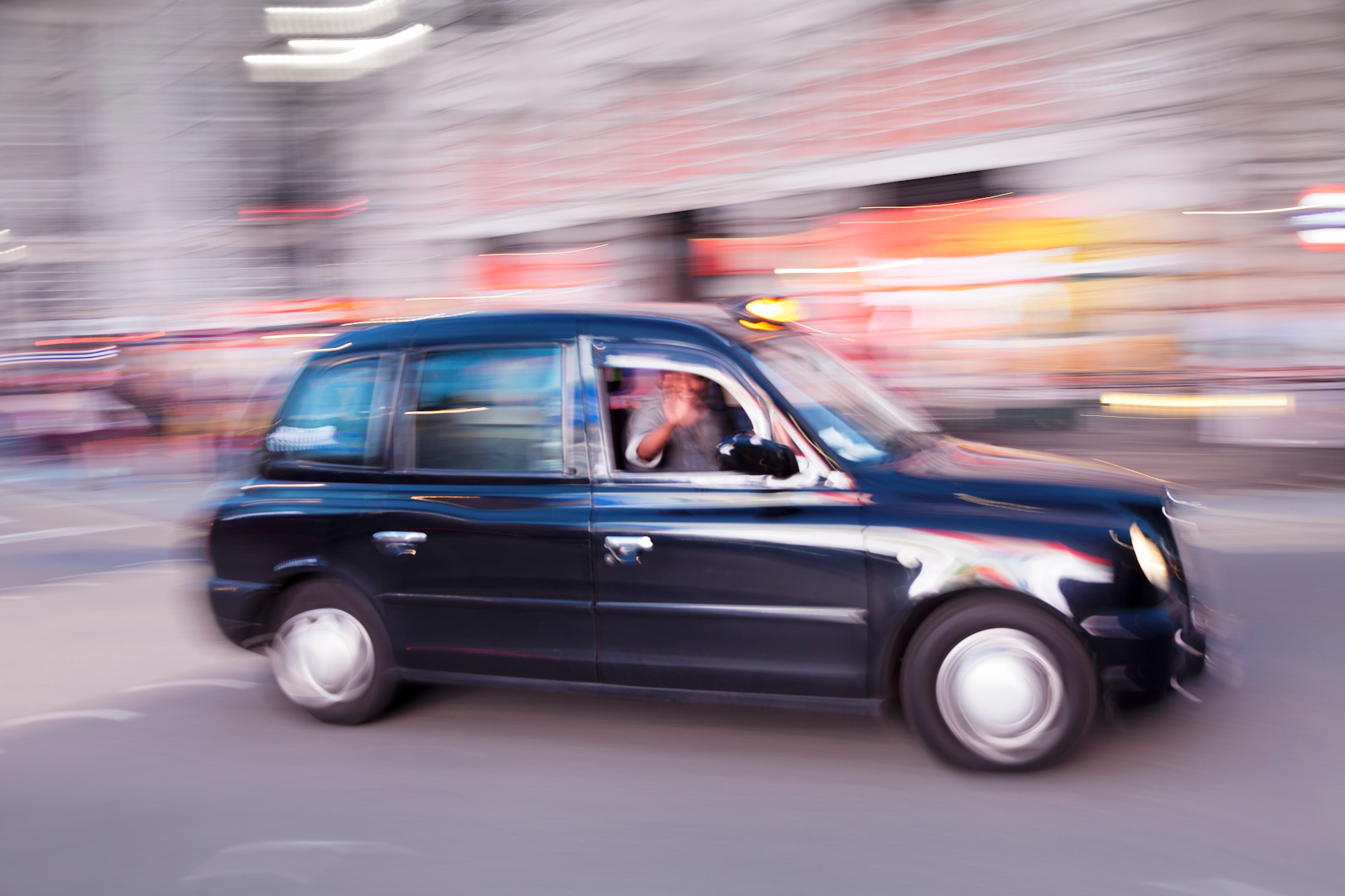http://storage.googleapis.com/gweb-cloudblog-publish/images/AI-taxi-Andrew-Moore.max-1700x1700.jpg