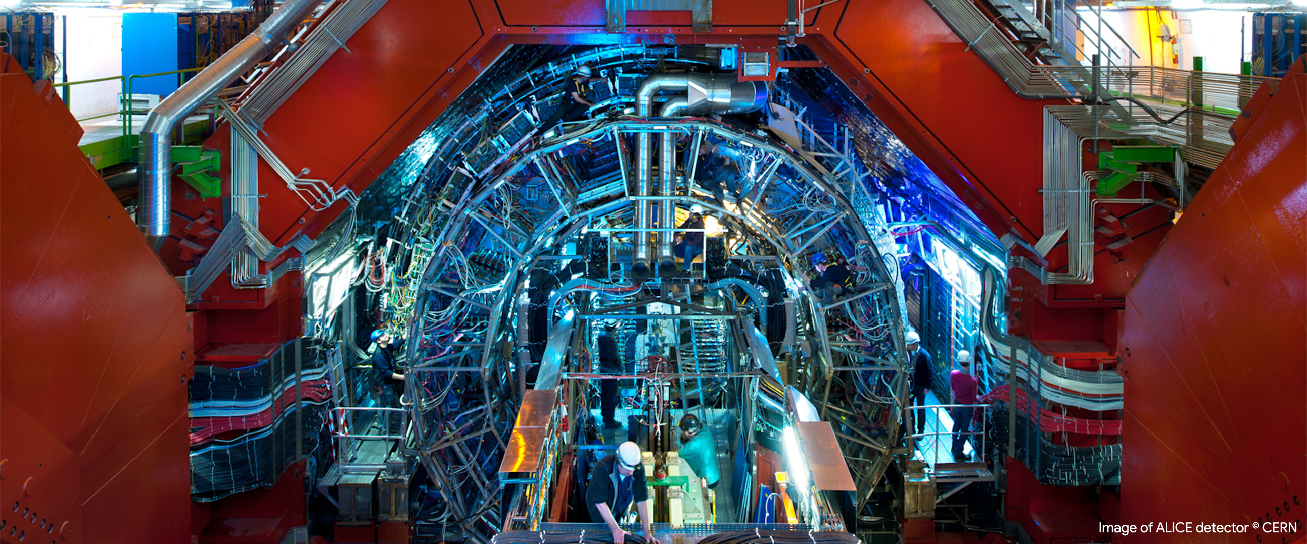 https://storage.googleapis.com/gweb-cloudblog-publish/images/CERN_1.max-2600x2600.png