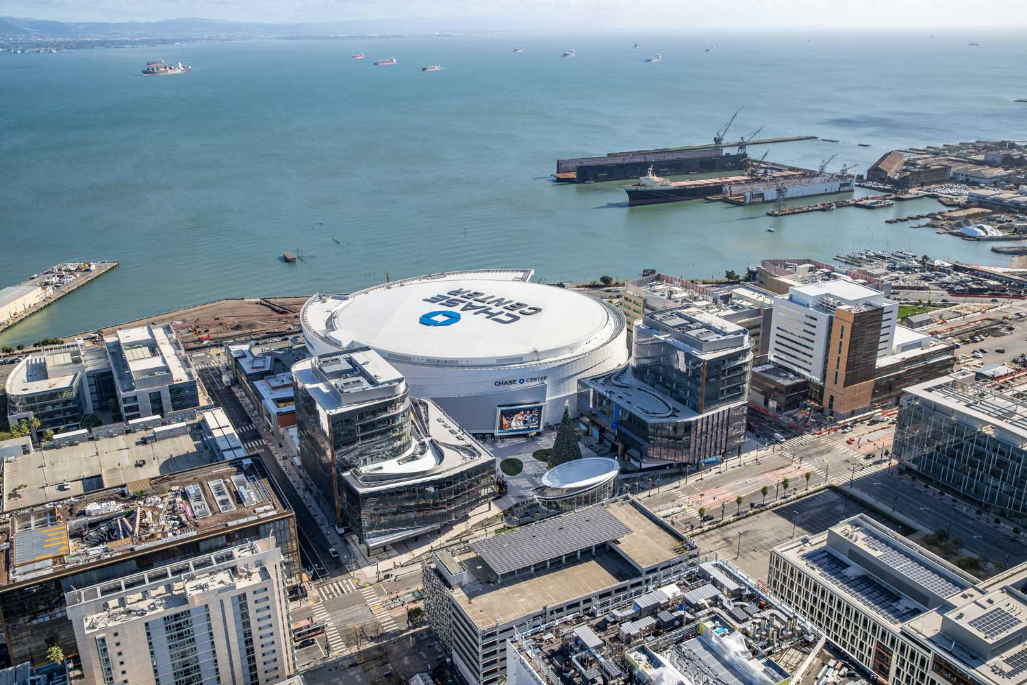 http://storage.googleapis.com/gweb-cloudblog-publish/images/Chase-Center-northwest-aerial-view_photo-c.max-1500x1500.jpg