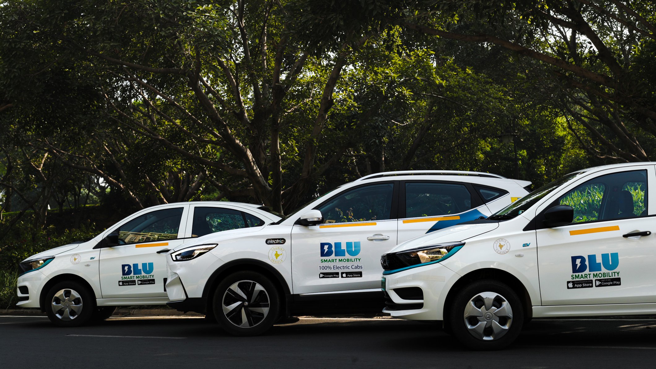 https://storage.googleapis.com/gweb-cloudblog-publish/images/Copy_of_BluSmart_EV_fleet_1.max-2120x1192.jpg