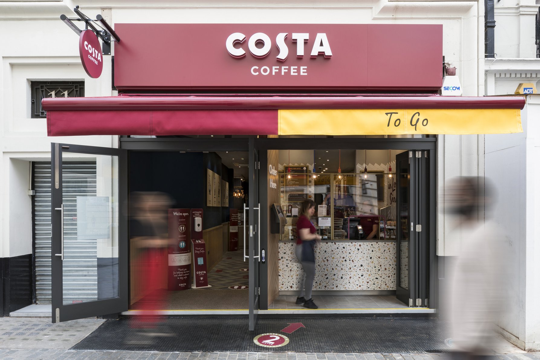 https://storage.googleapis.com/gweb-cloudblog-publish/images/Costa_Argyll_St_8.max-2120x1192.jpg