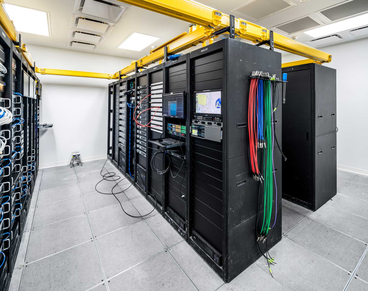 https://storage.googleapis.com/gweb-cloudblog-publish/images/Serve-room3_photo-credit-.0750090215001187.max-1500x1500.jpg