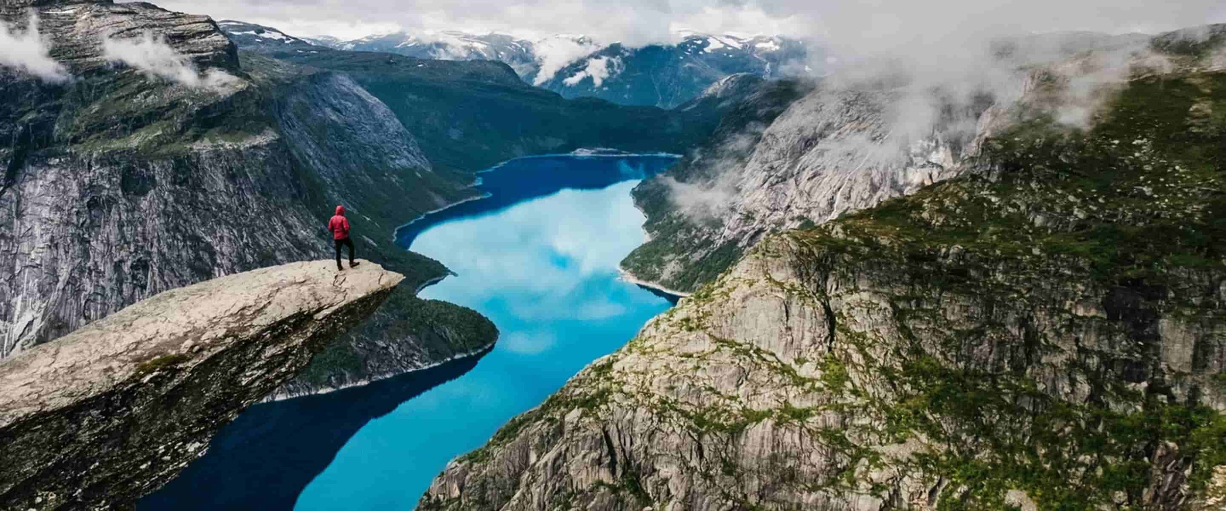 https://storage.googleapis.com/gweb-cloudblog-publish/images/beyond_hybrid.max-2576x1042.jpg
