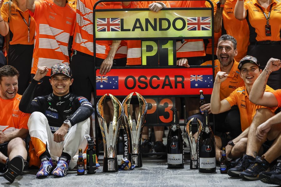 https://storage.googleapis.com/gweb-cloudblog-publish/images/lando-oscar-mclaren-data-ai-interview-driver.max-900x900.jpg