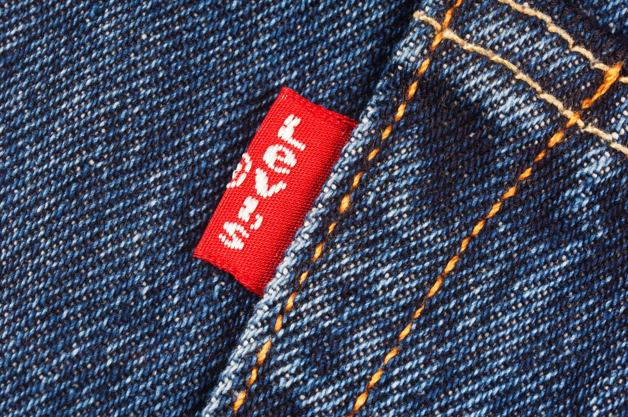 https://storage.googleapis.com/gweb-cloudblog-publish/images/levis-seamless-data-strategy-tailor-made-a.max-2600x2600_Lt8HVol.jpg
