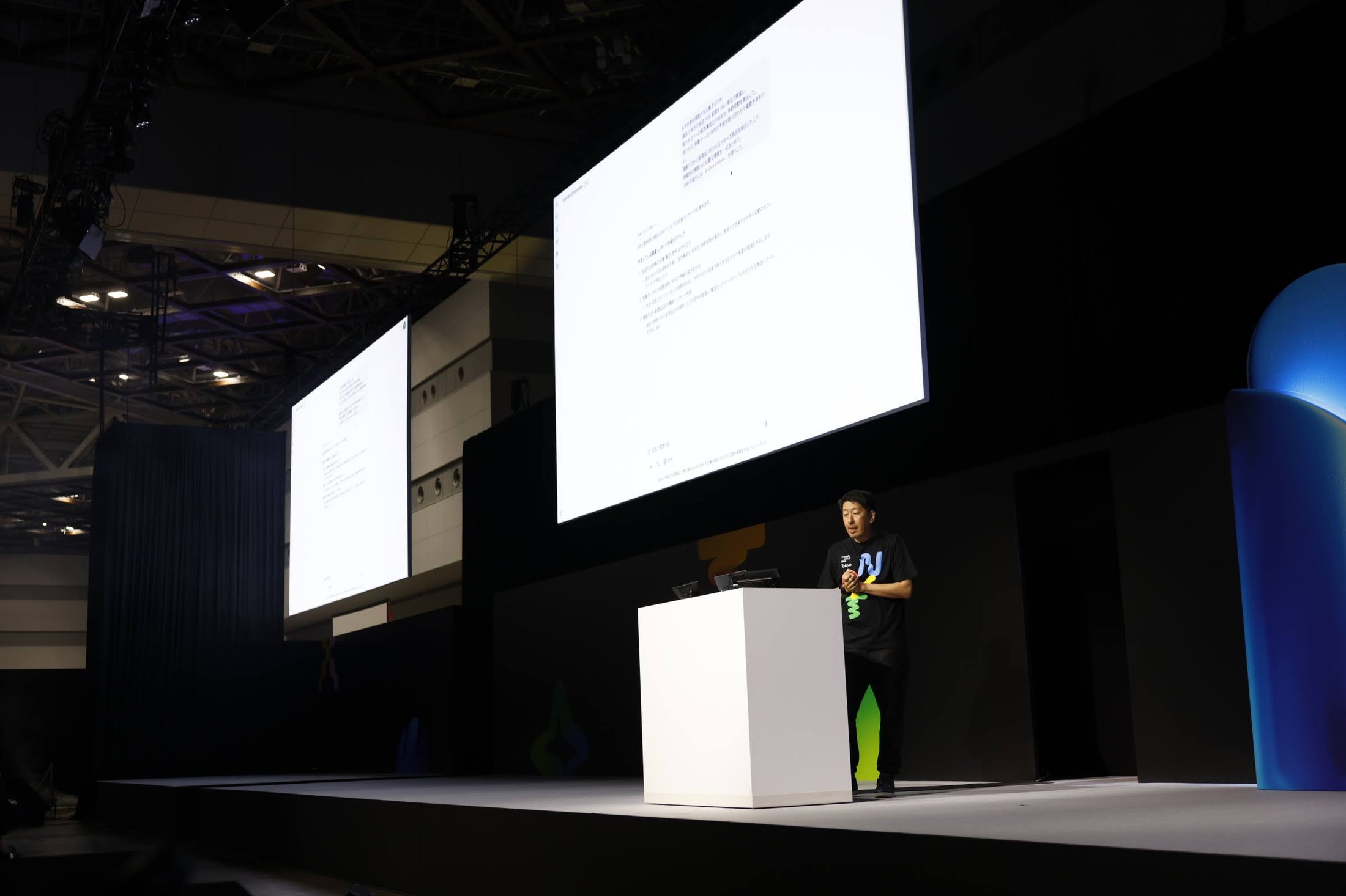 https://storage.googleapis.com/gweb-cloudblog-publish/images/mitch.max-2200x2200.jpg