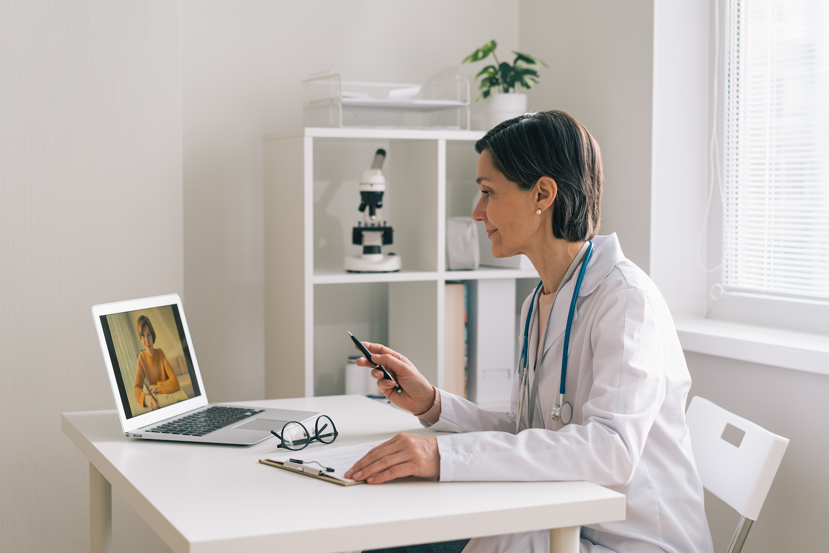 http://storage.googleapis.com/gweb-cloudblog-publish/images/stable-reliable-cloud-services-telehealth-.max-1700x1700.jpg