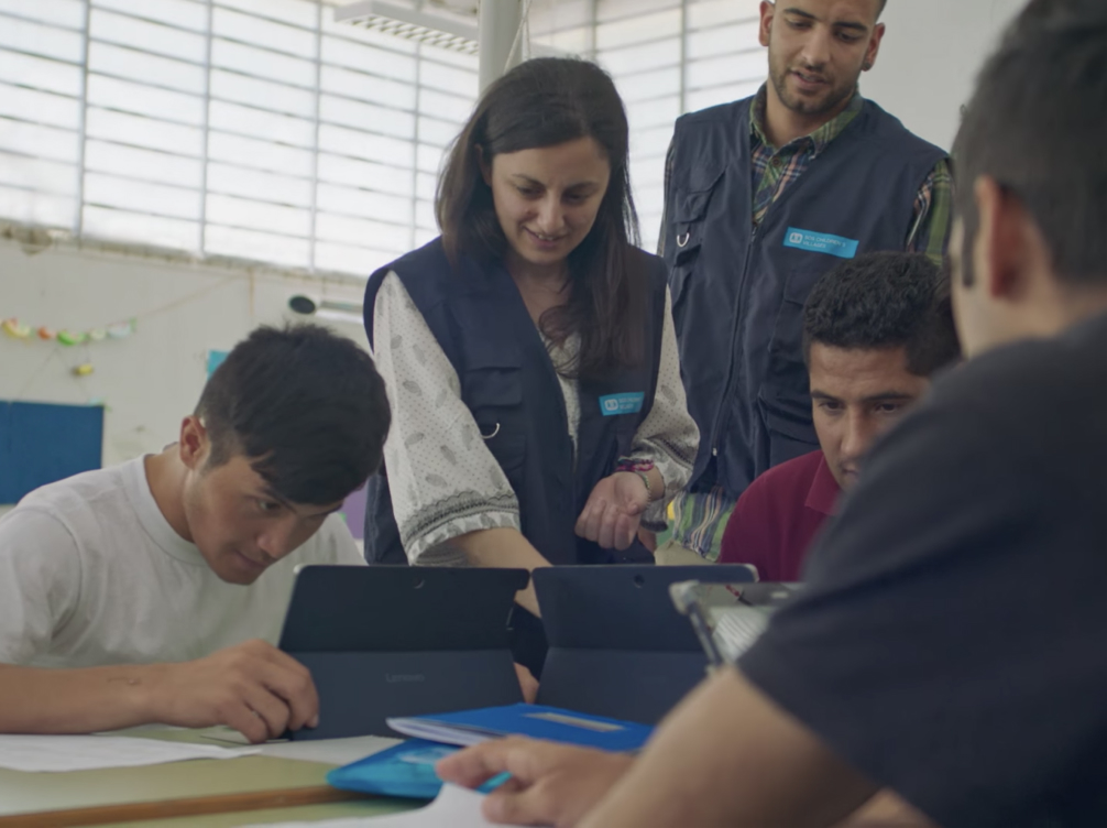 Organización sin ánimo de lucro trabajando en su comunidad.