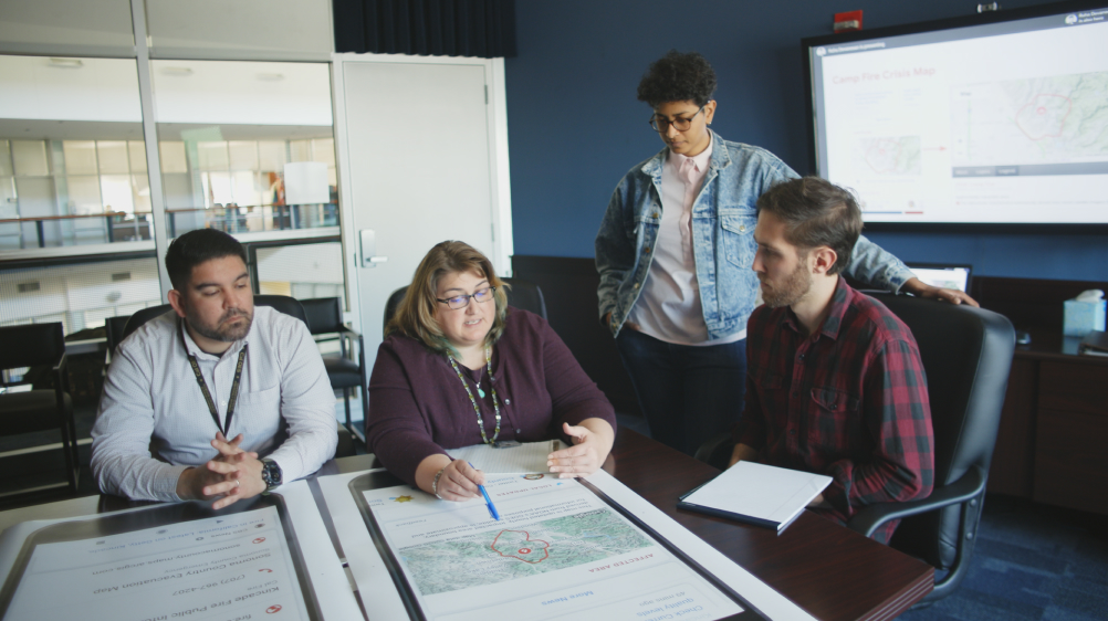 Googlers working with CalOES on wildfire alerts.