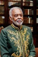 Photo of Gilberto Gil wearing the official Brazilian Academy of Letters uniform regalia