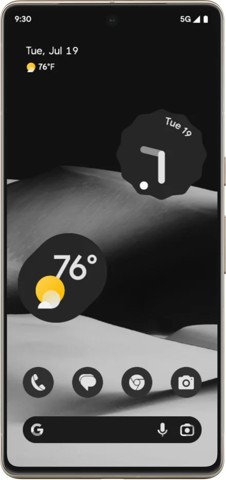 3 phone shells each showing a different UI screen. Left phone cycling through different stylized clocks, middle phone is showing different shortcut options that can be selected on your homescreen, right phone is showing a monochrome gray homescreen.