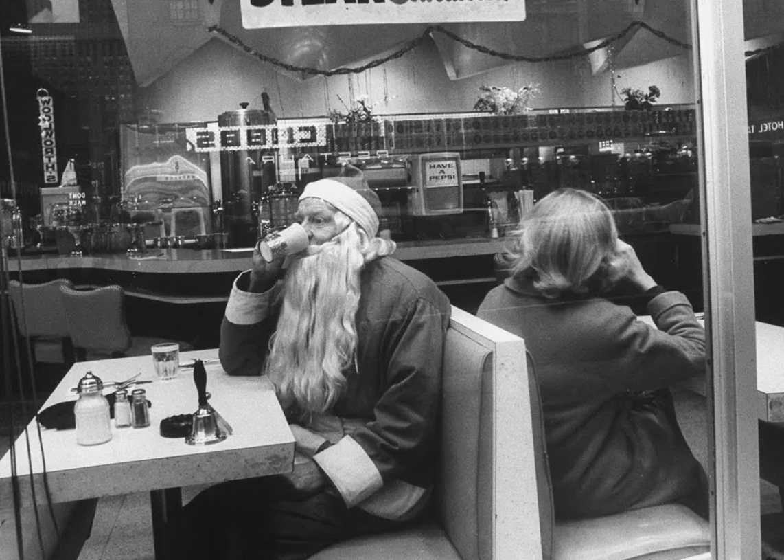 Picture of Santa at a New York City coffee shop in 1962