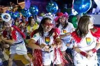 Googlers dancing in the Sydney Gay and Lesbian Mardi Gras