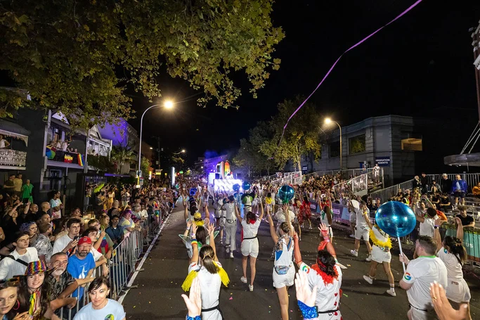 Googlers marching in the Sydney Gay and Lesbian Mardi Gras